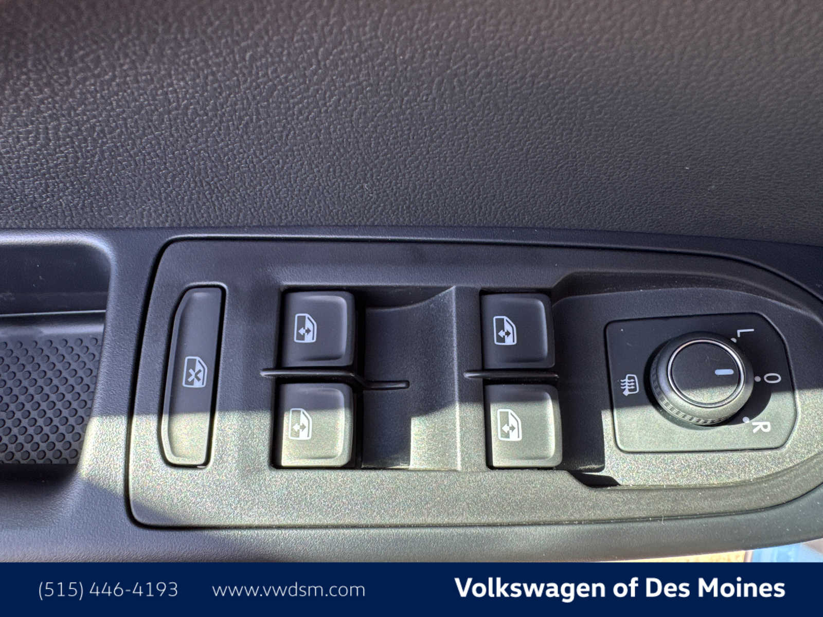 Thumbnail: 2025 Volkswagen Taos - 22