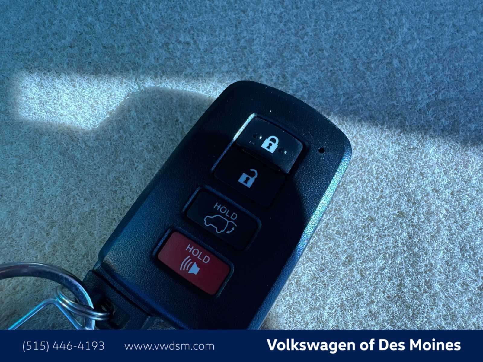 Thumbnail: 2018 Toyota Highlander - 20