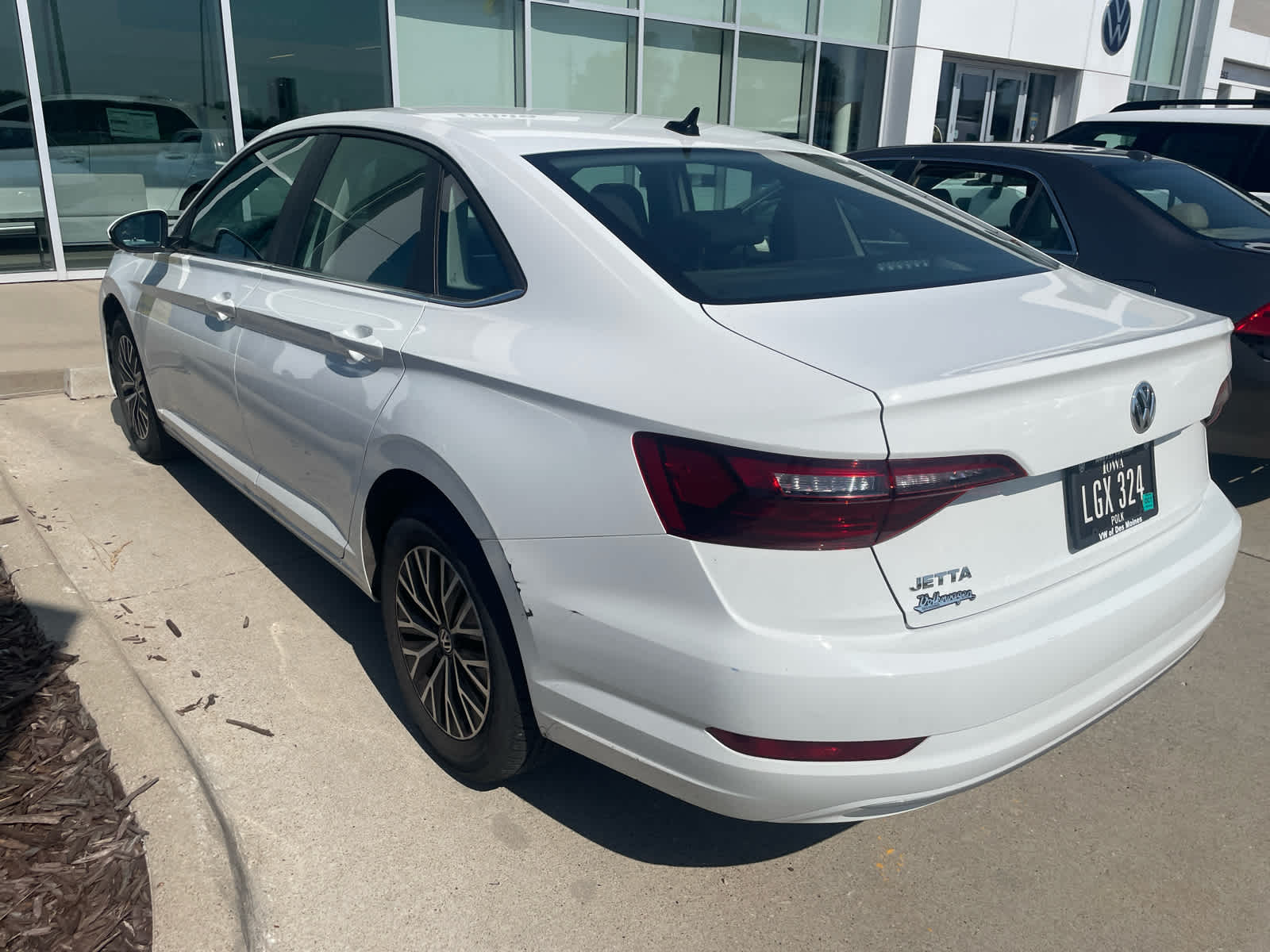 Thumbnail: 2021 Volkswagen Jetta - 4