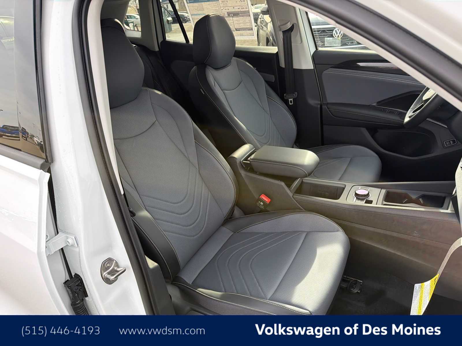 Thumbnail: 2026 Volkswagen Tiguan - 14