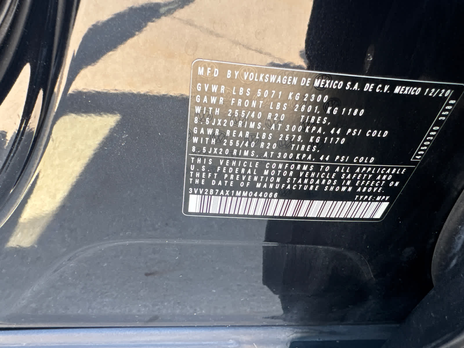 Thumbnail: 2021 Volkswagen Tiguan - 21