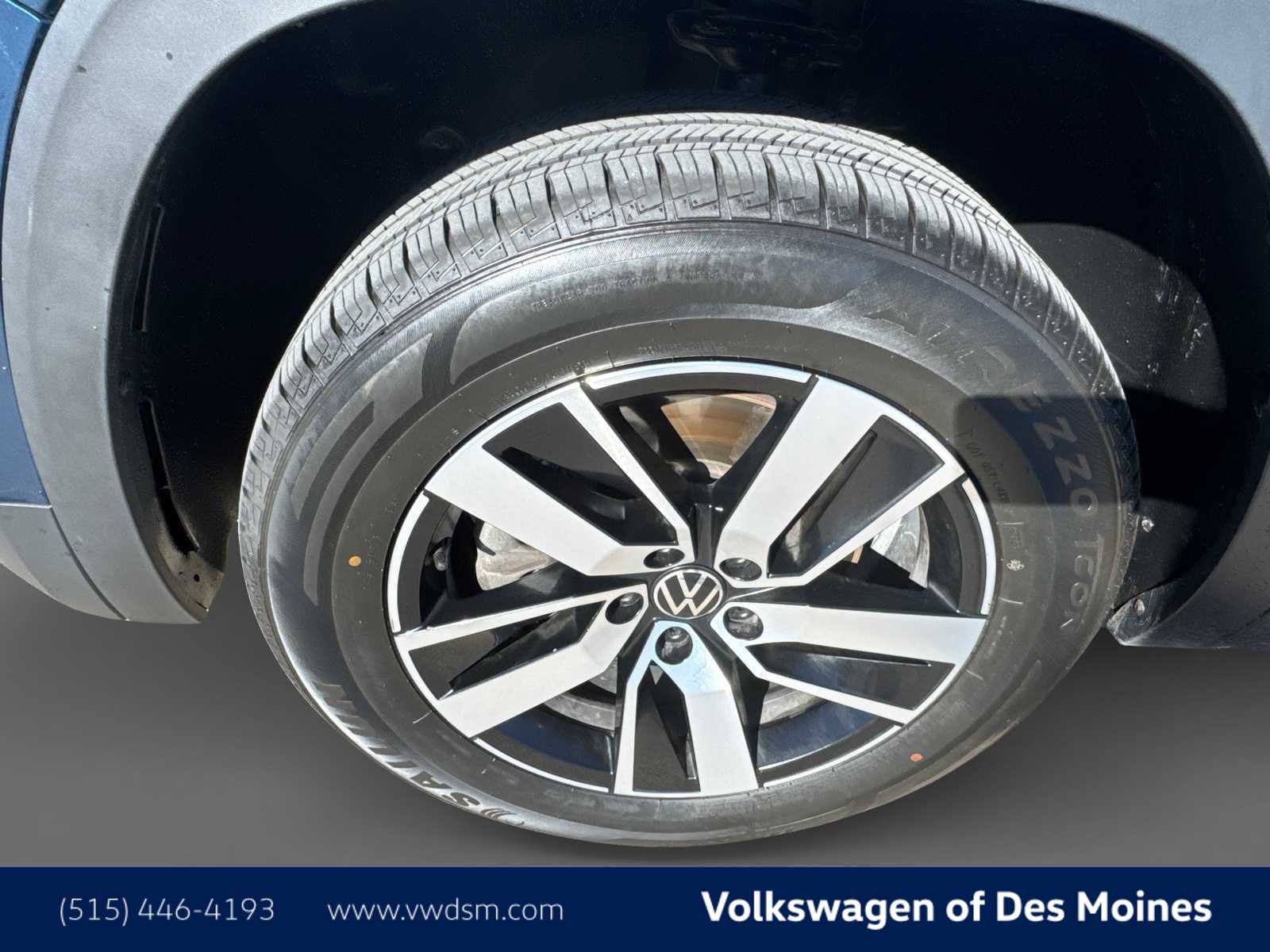 Thumbnail: 2021 Volkswagen Atlas - 8