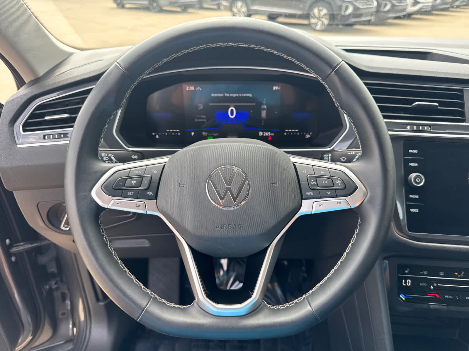 Thumbnail: 2024 Volkswagen Tiguan - 15