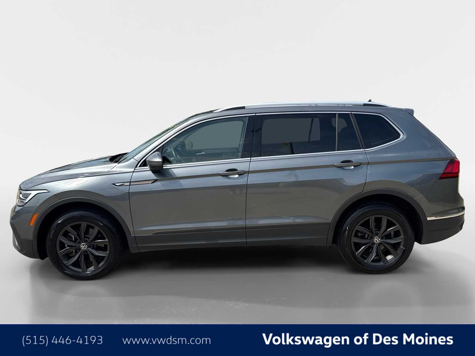 Thumbnail: 2024 Volkswagen Tiguan - 3