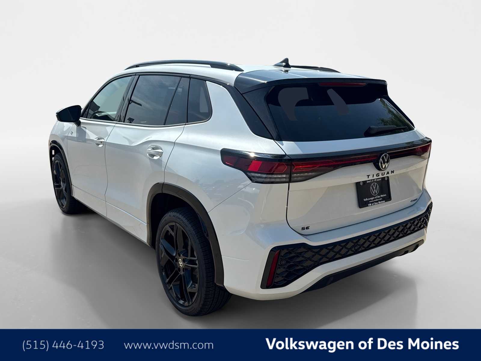 Thumbnail: 2025 Volkswagen Tiguan - 4