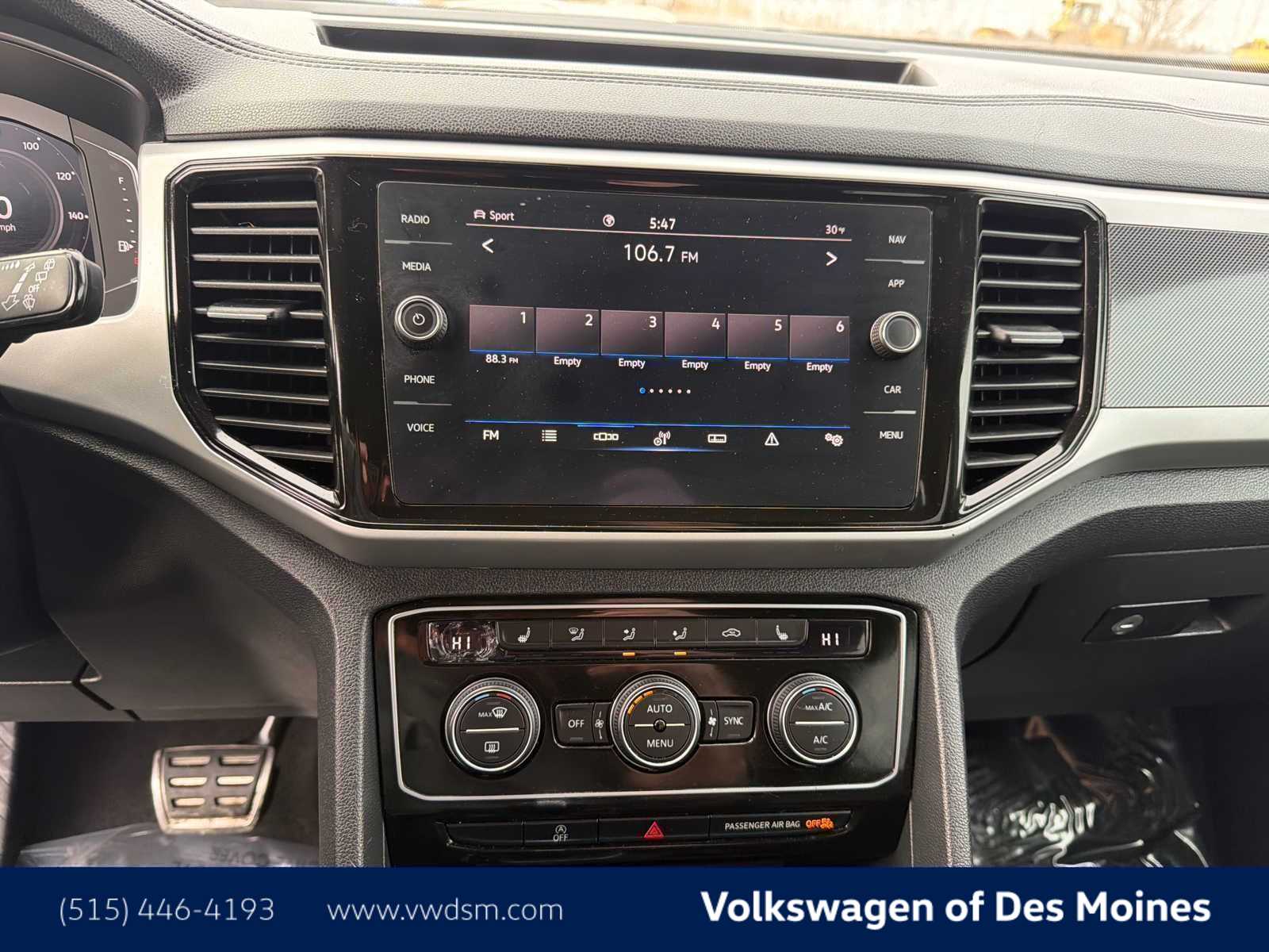 Thumbnail: 2022 Volkswagen Atlas - 16