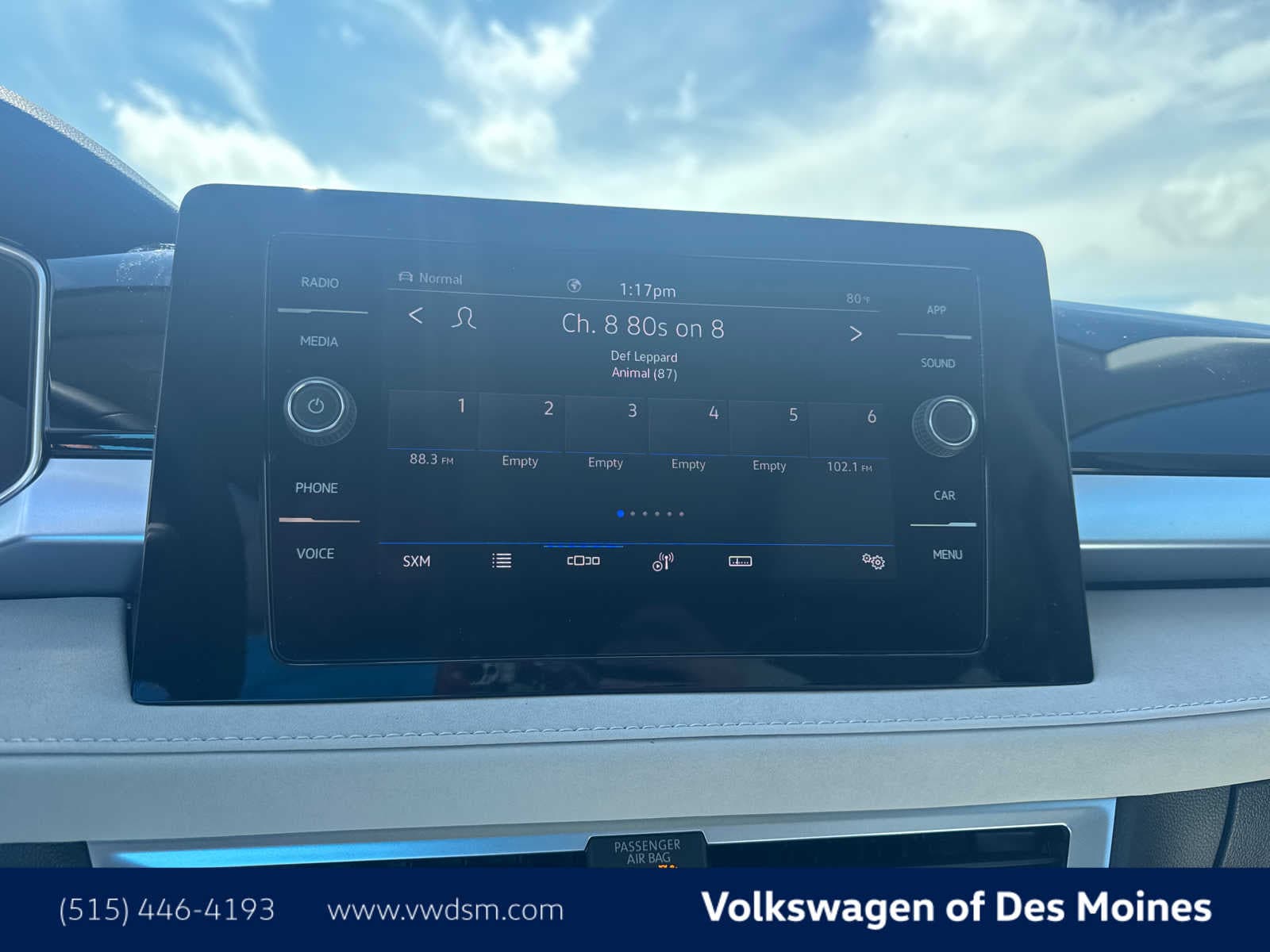 Thumbnail: 2025 Volkswagen Taos - 17