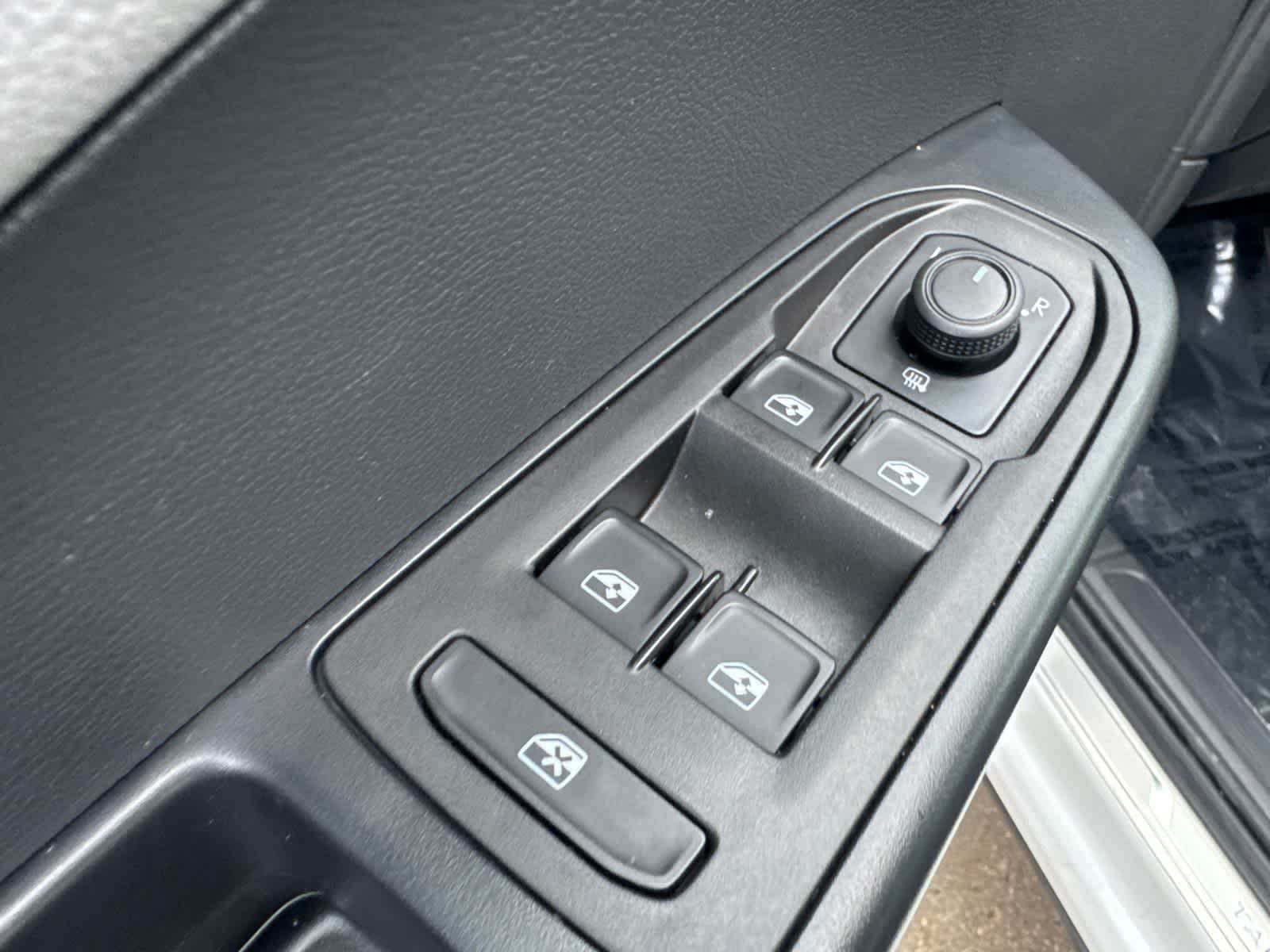 Thumbnail: 2024 Volkswagen Taos - 23