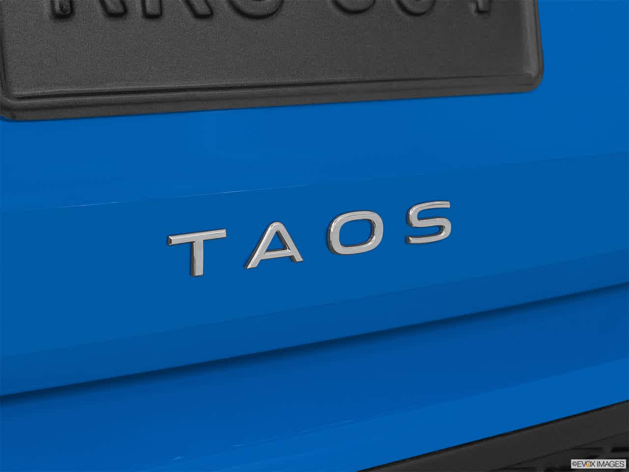 Thumbnail: 2022 Volkswagen Taos - 8