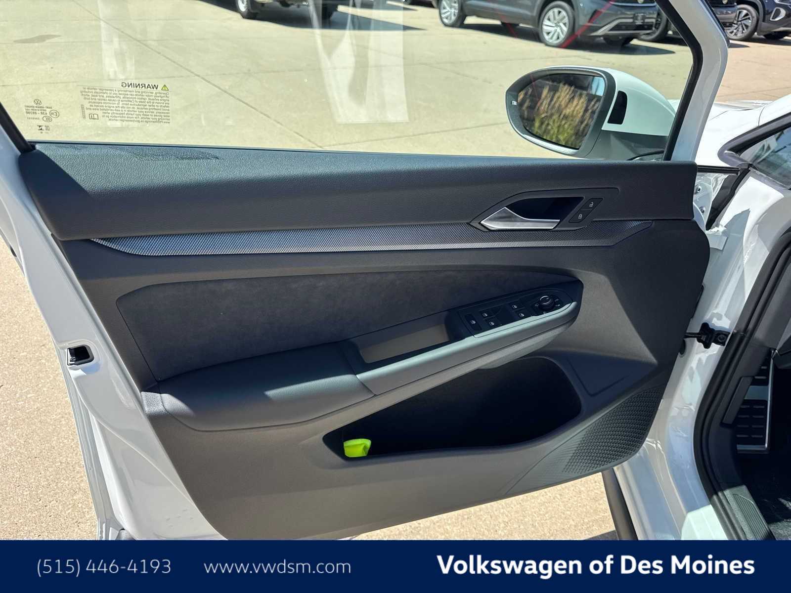 Thumbnail: 2025 Volkswagen Golf - 22