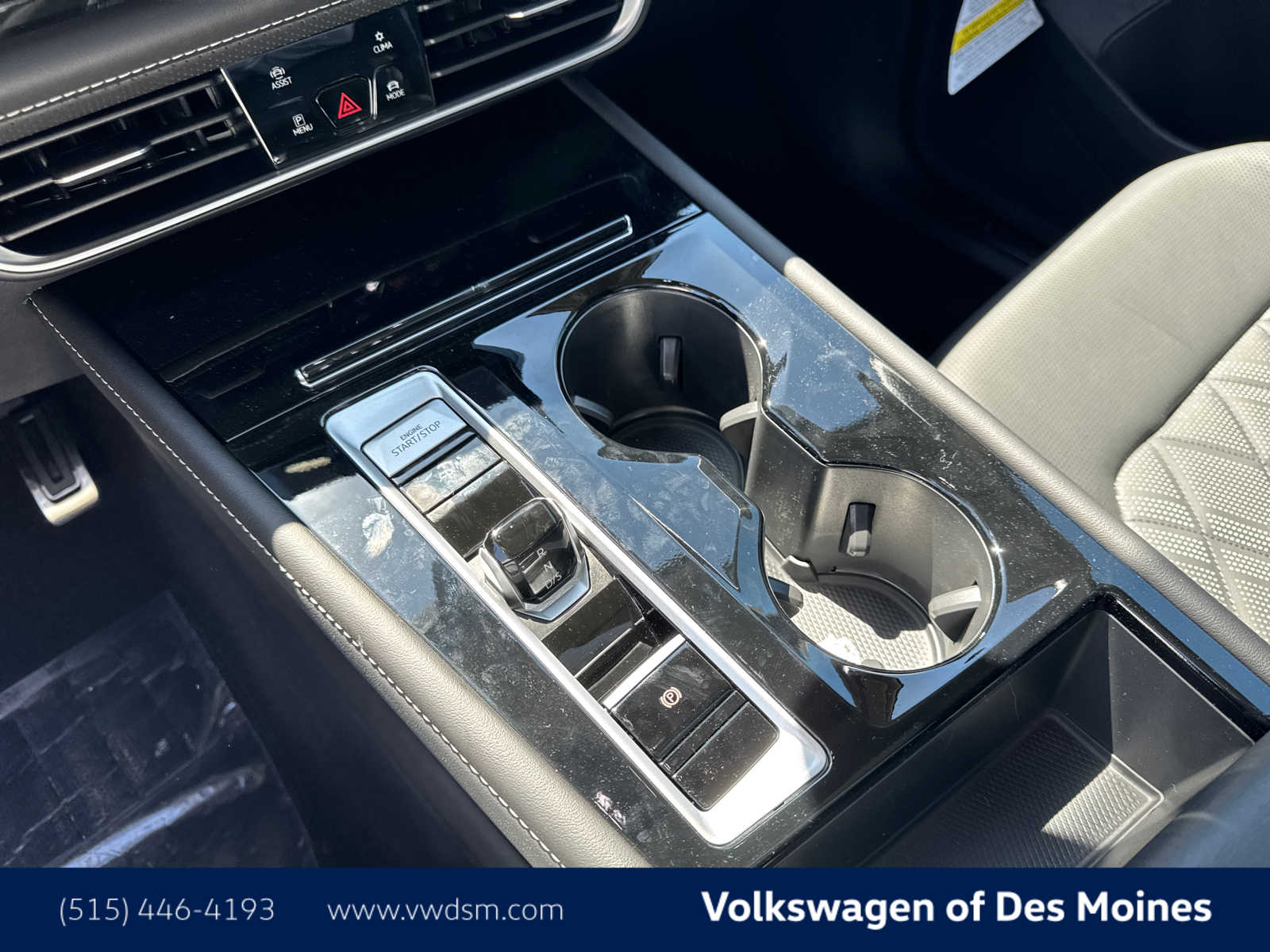 2025 Volkswagen Atlas SEL 17