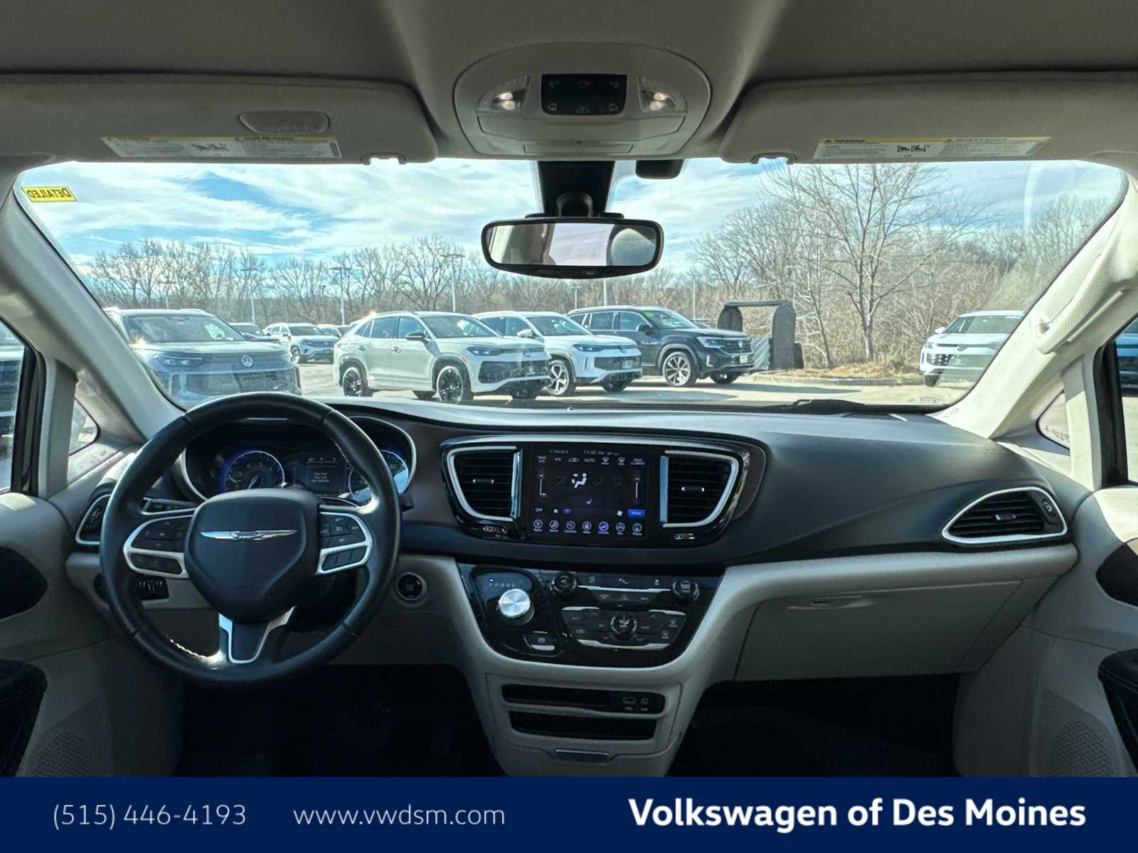 Thumbnail: 2017 Chrysler Pacifica - 11