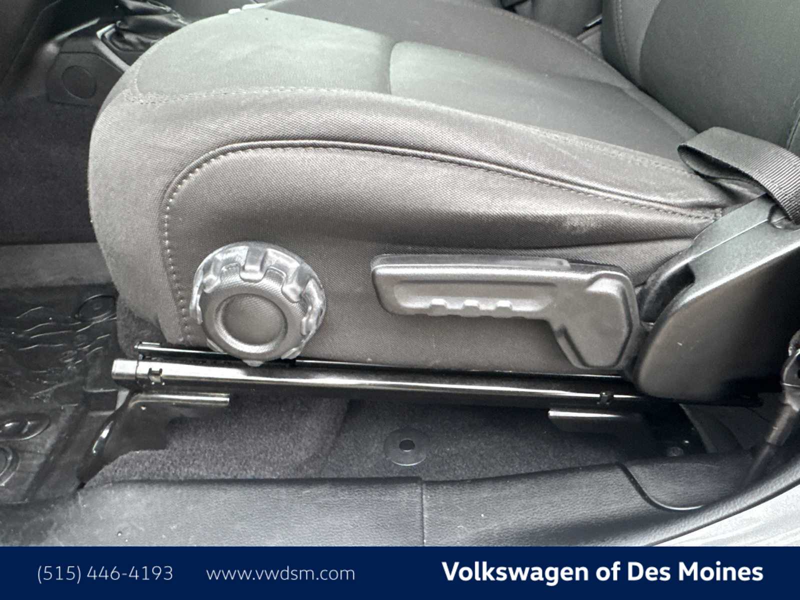 Thumbnail: 2021 Jeep Wrangler - 23