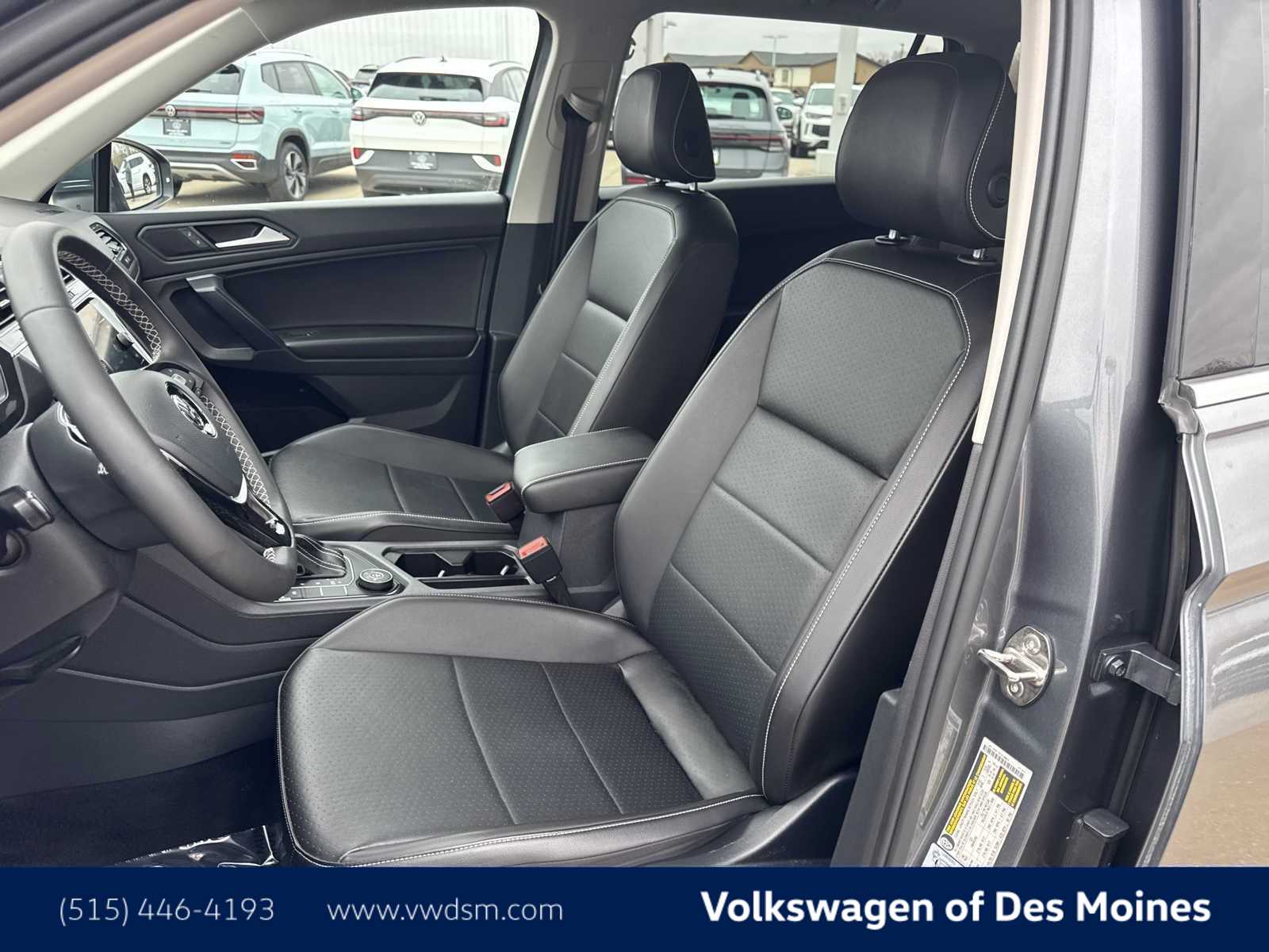 Thumbnail: 2021 Volkswagen Tiguan - 11
