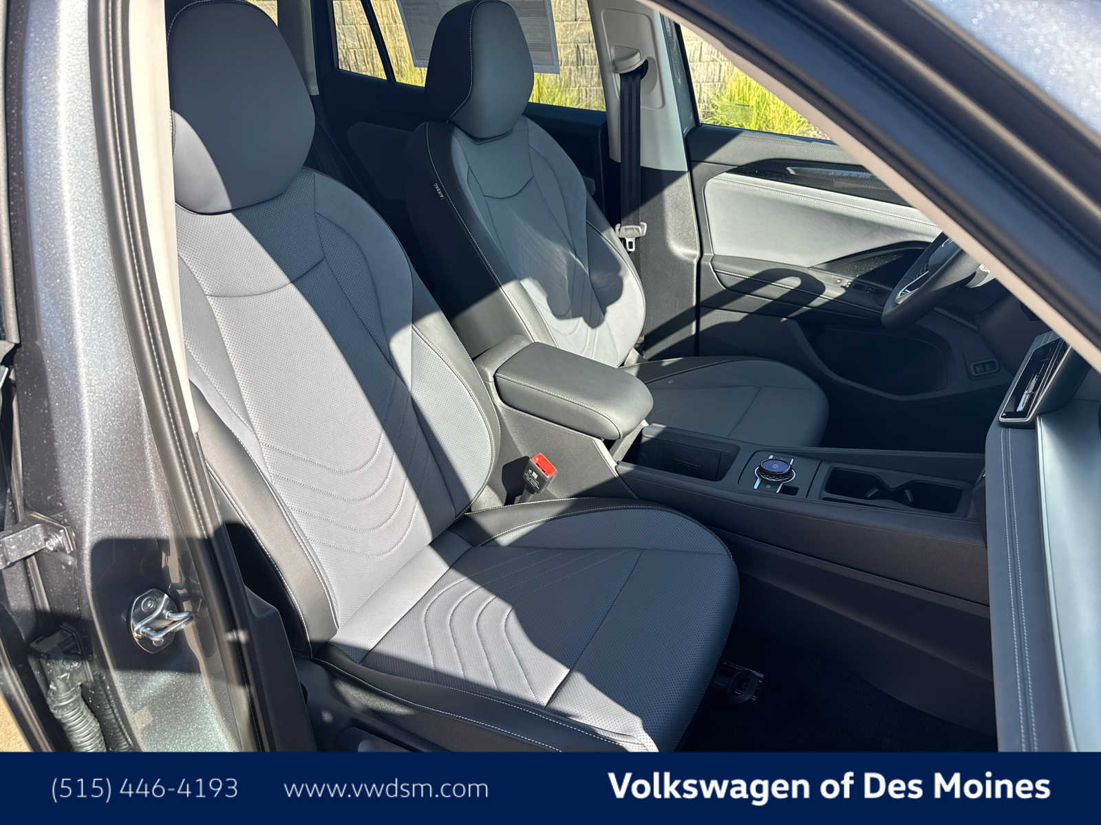 Thumbnail: 2025 Volkswagen Tiguan - 14