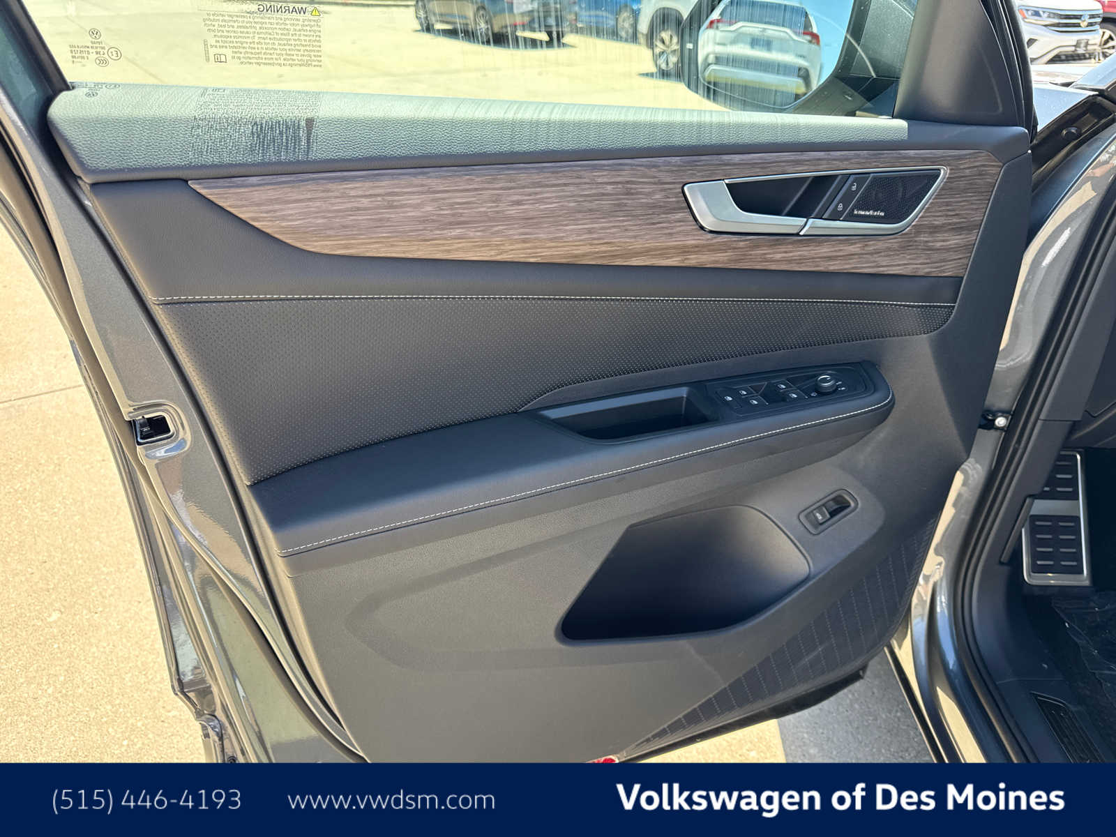 2025 Volkswagen Atlas SEL 23