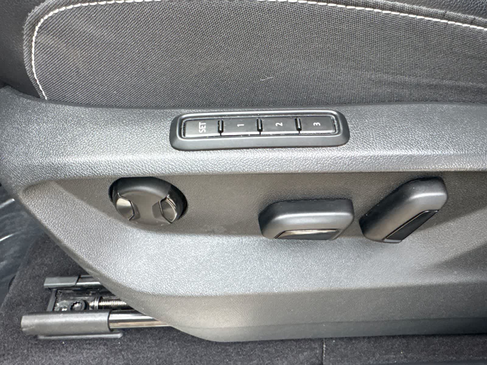 Thumbnail: 2024 Volkswagen Atlas - 24