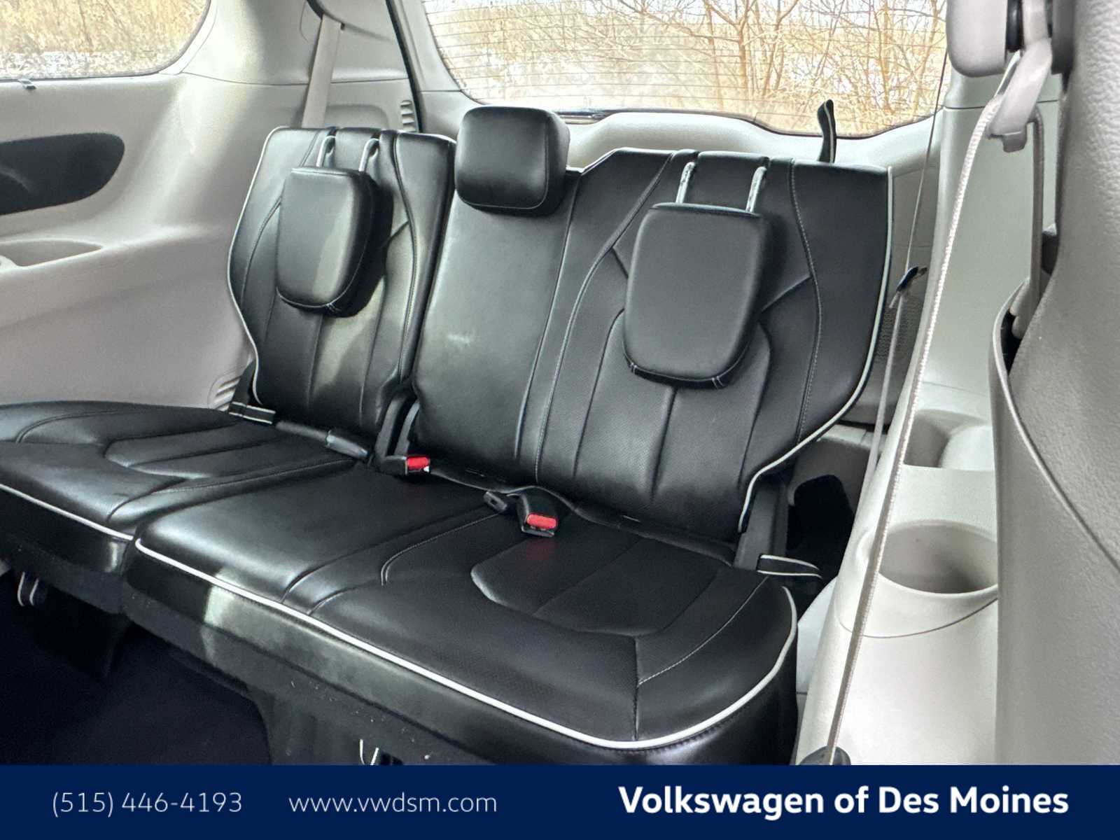 Thumbnail: 2024 Chrysler Pacifica - 14