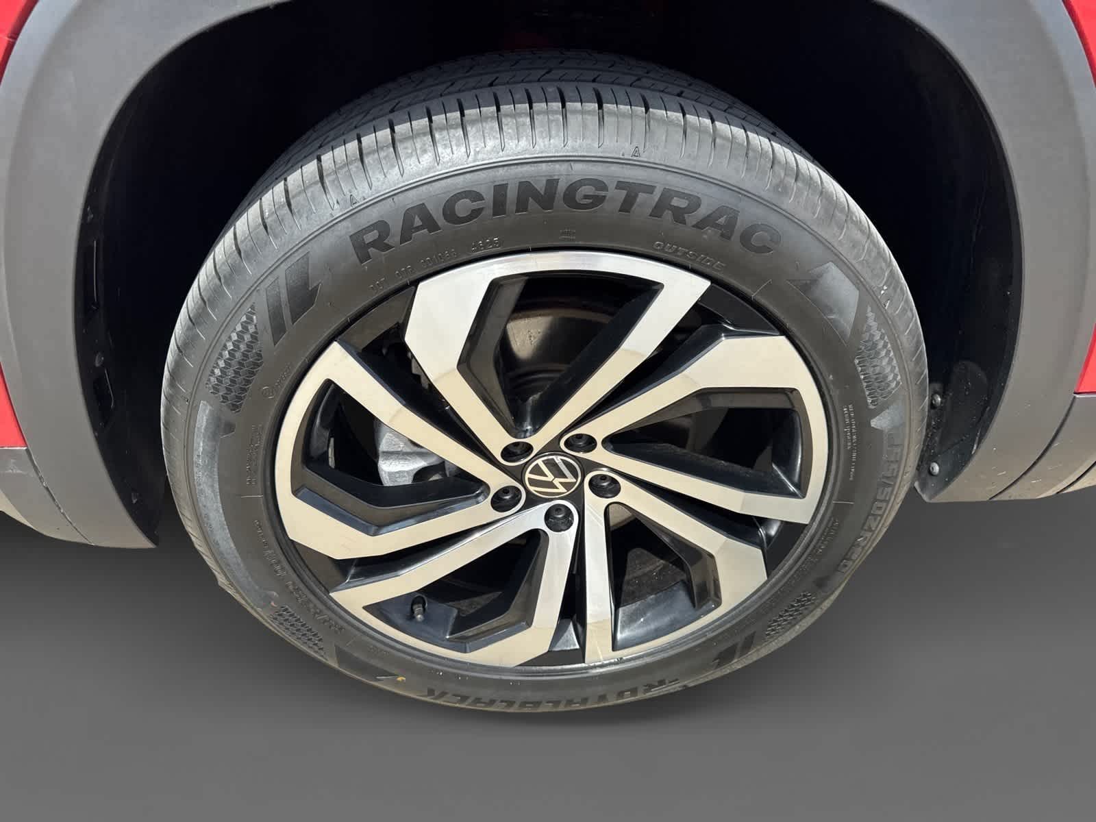 Thumbnail: 2022 Volkswagen Atlas - 8