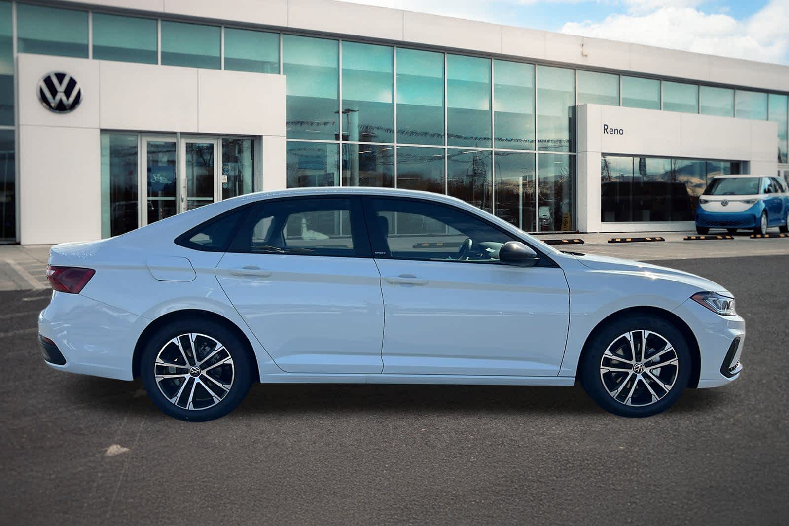 Thumbnail: 2026 Volkswagen Jetta - 4