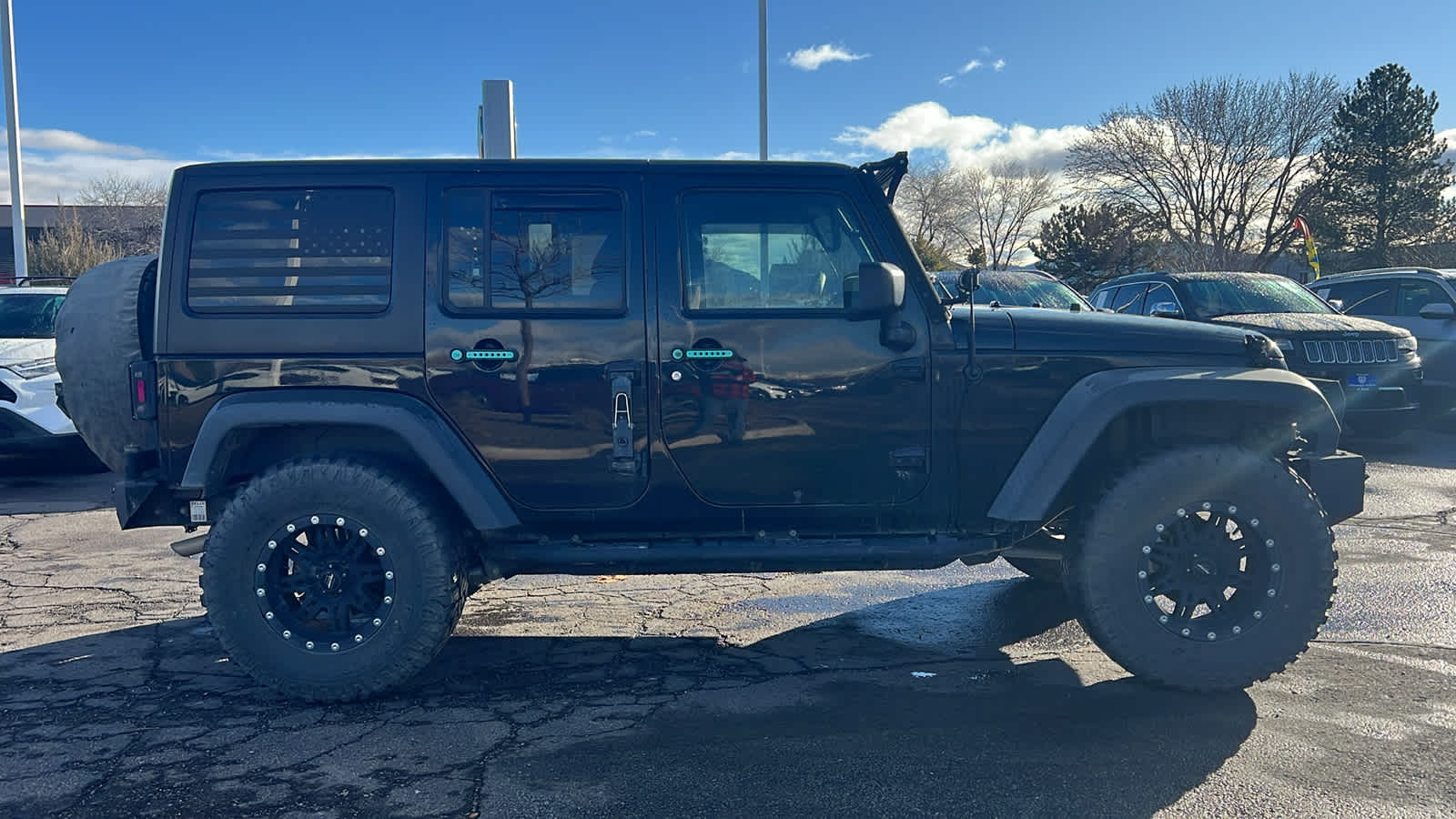 Thumbnail: 2017 Jeep Wrangler - 4