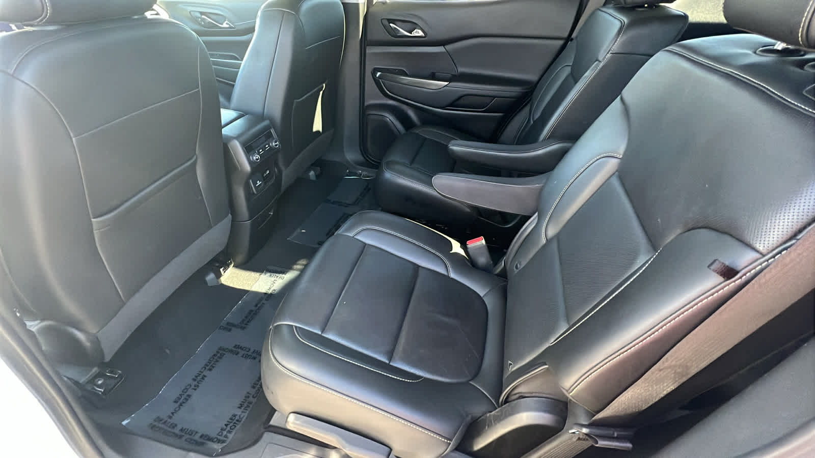 Thumbnail: 2023 GMC Acadia - 24