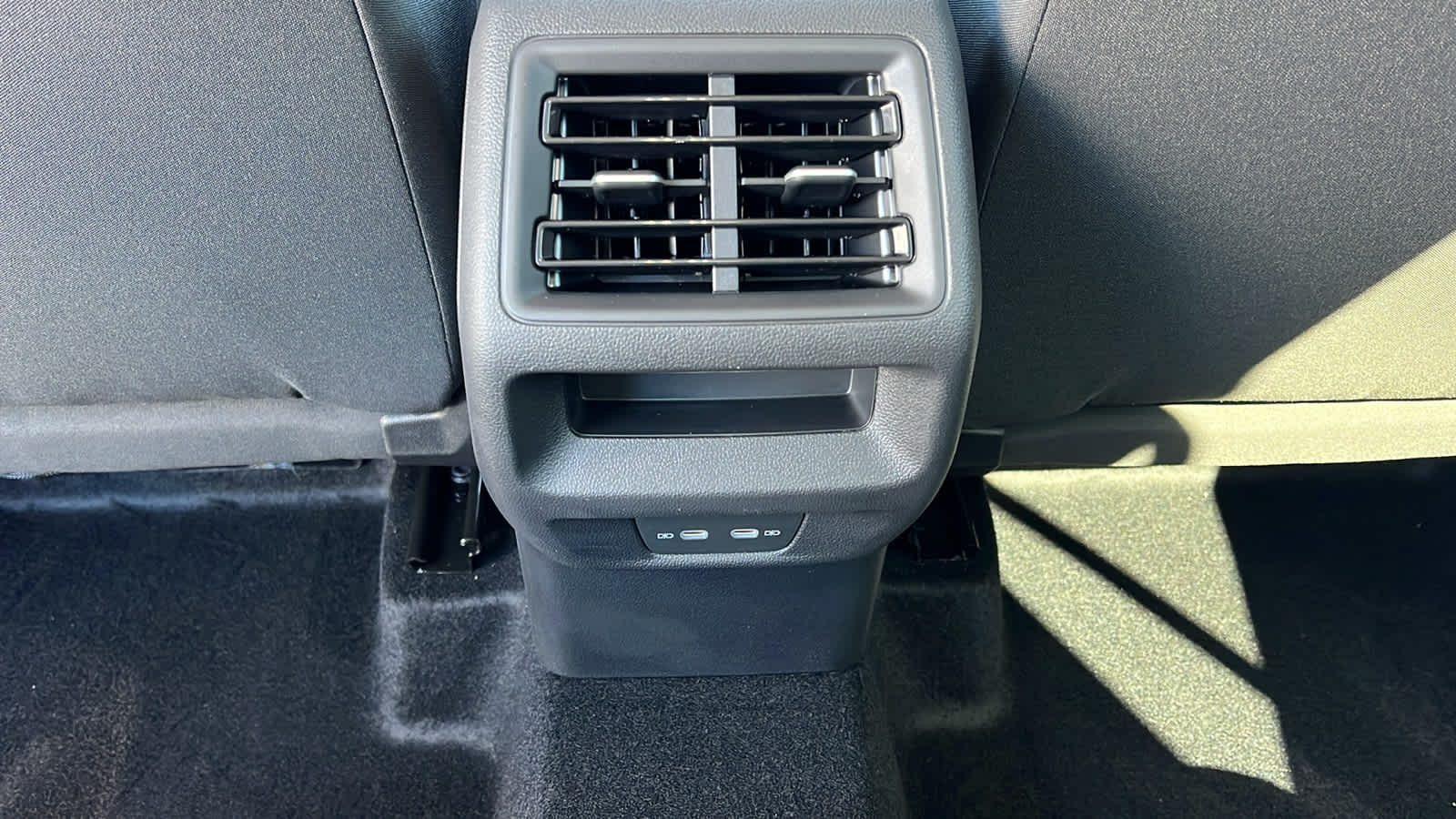 Thumbnail: 2026 Volkswagen Tiguan - 25