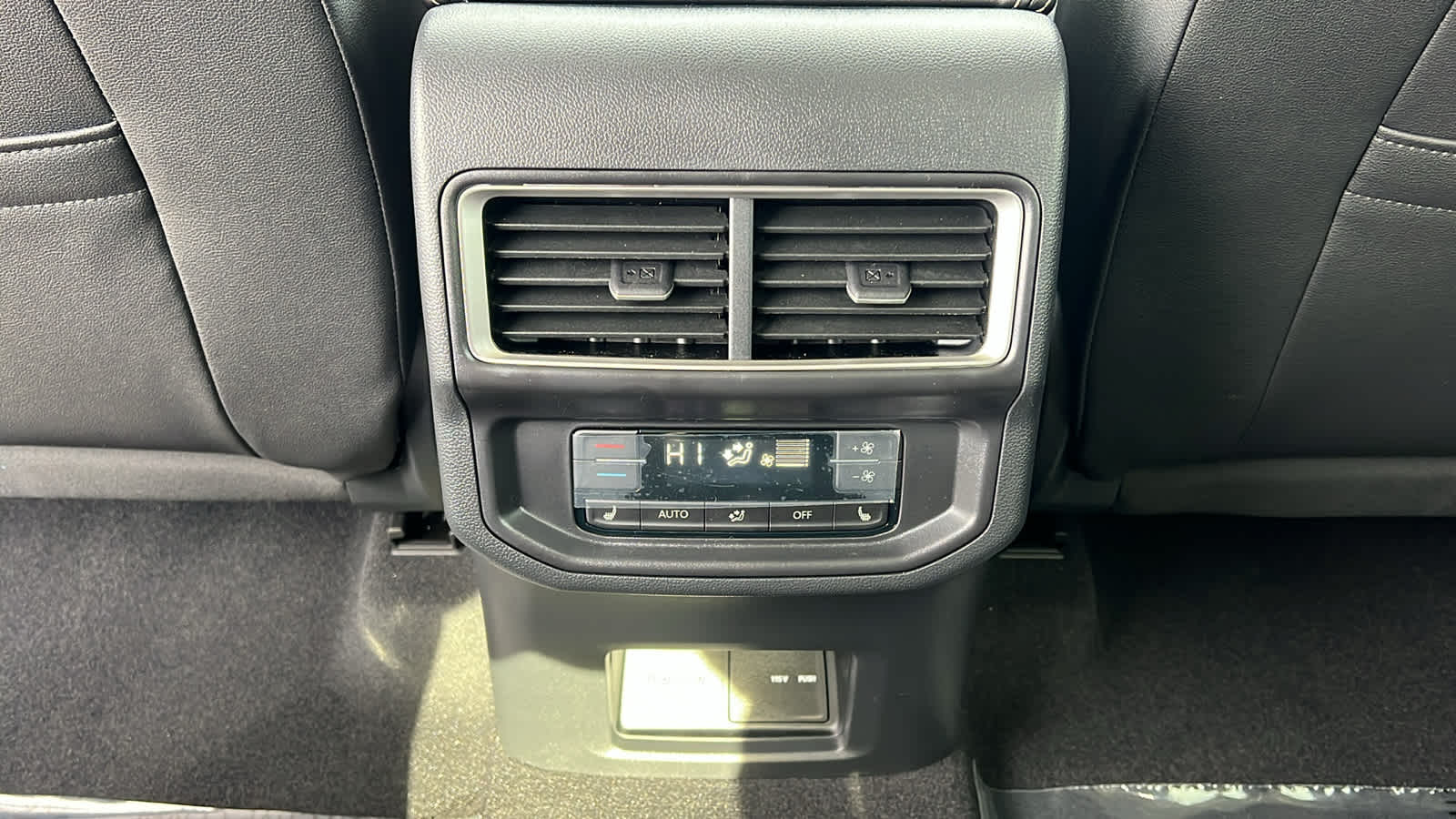 Thumbnail: 2026 Volkswagen Atlas - 25