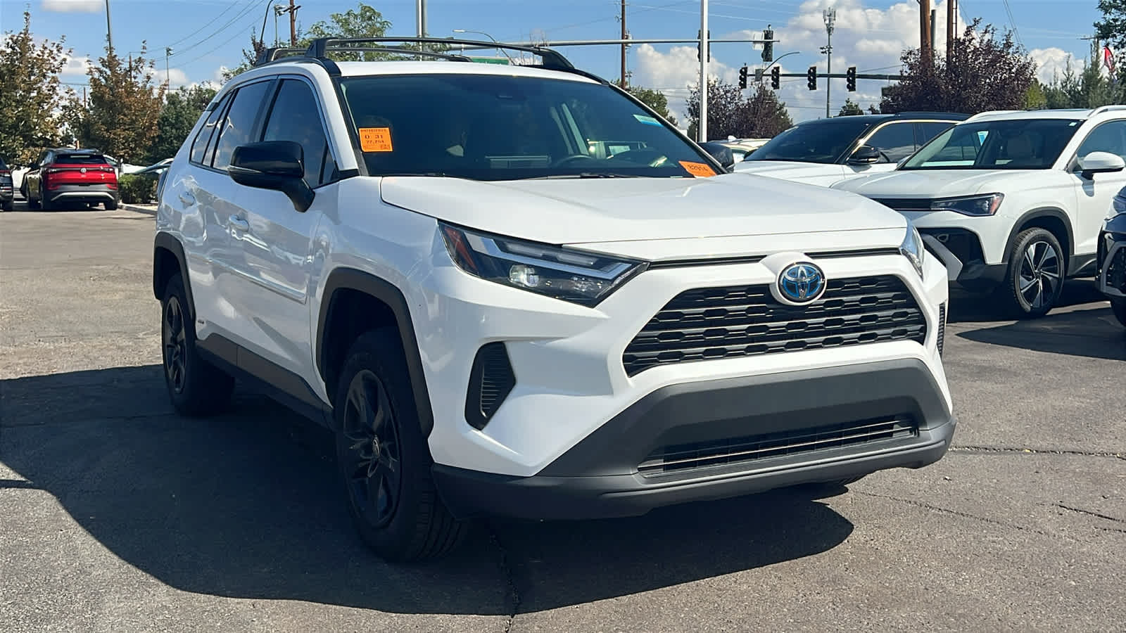 2024 Toyota RAV4 Hybrid XLE photo 3