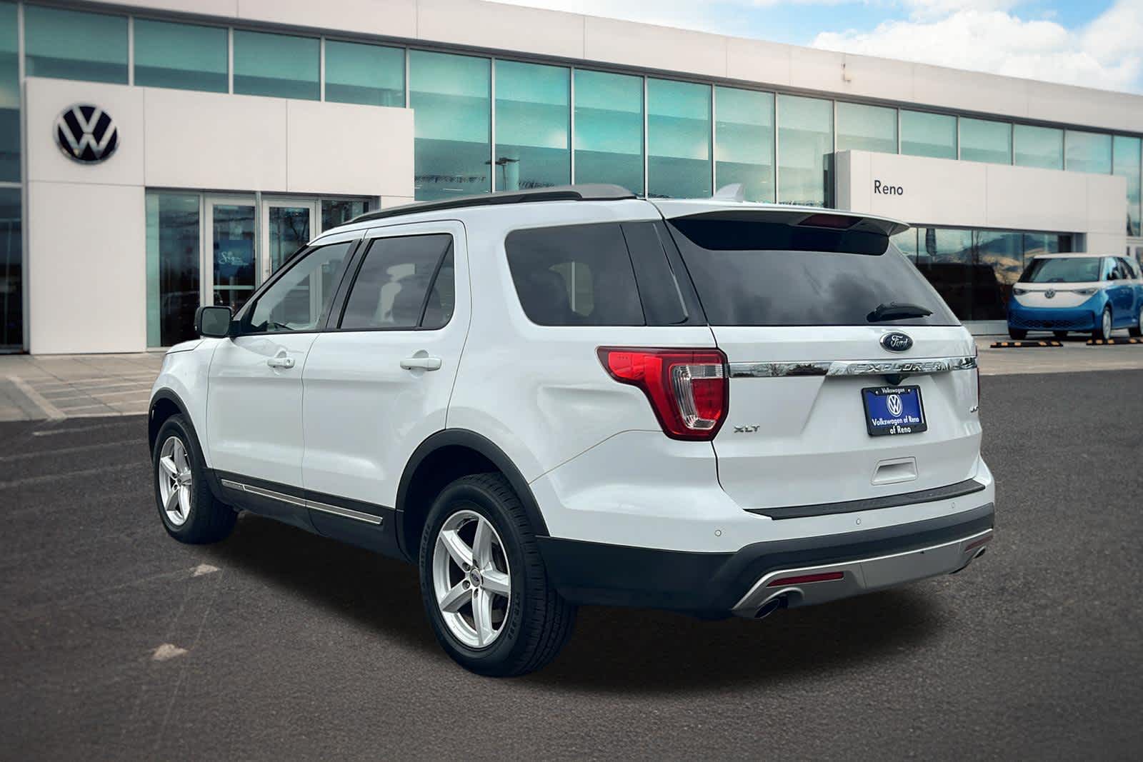 Thumbnail: 2017 Ford Explorer - 7