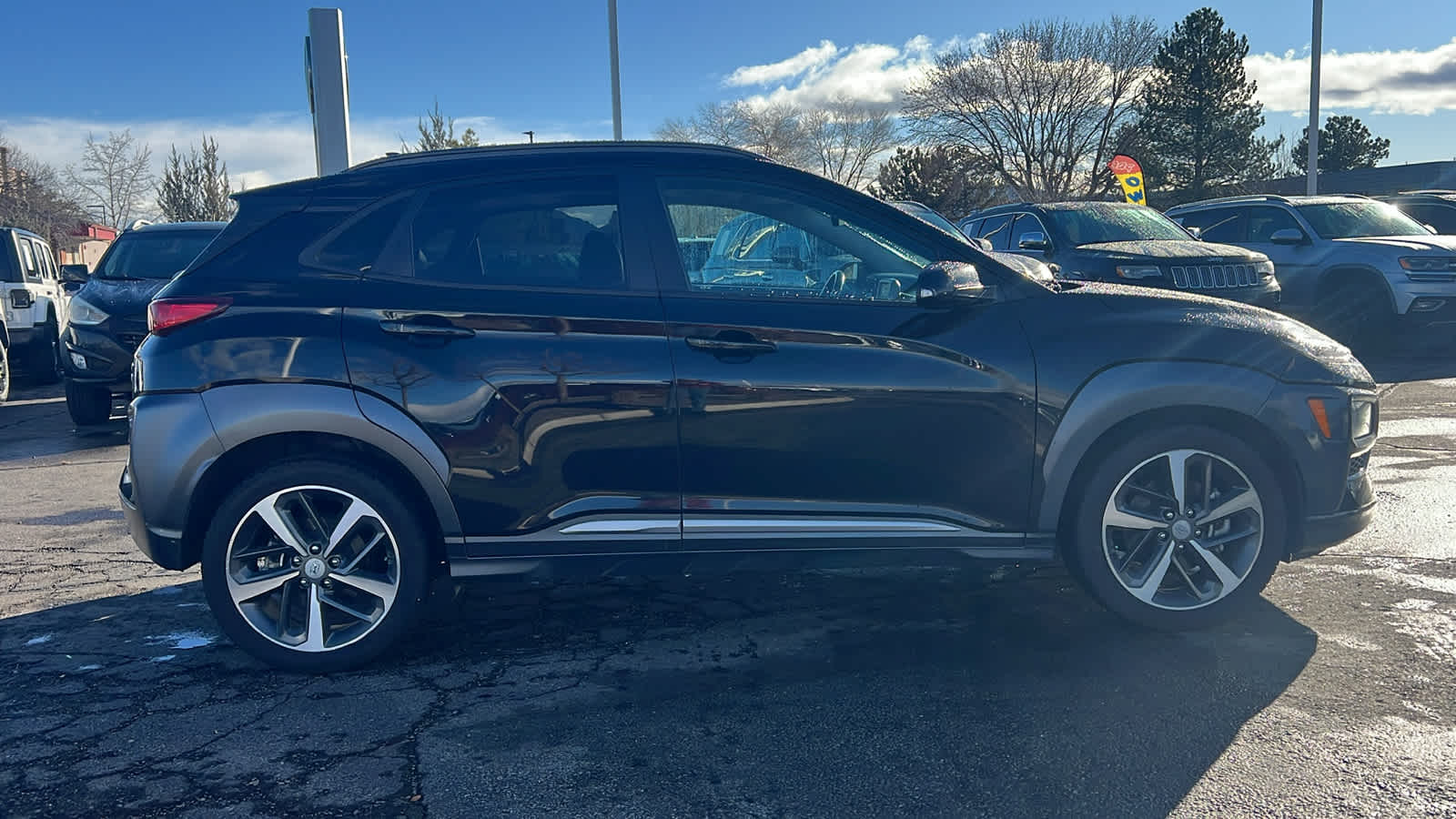 Thumbnail: 2021 Hyundai Kona - 4