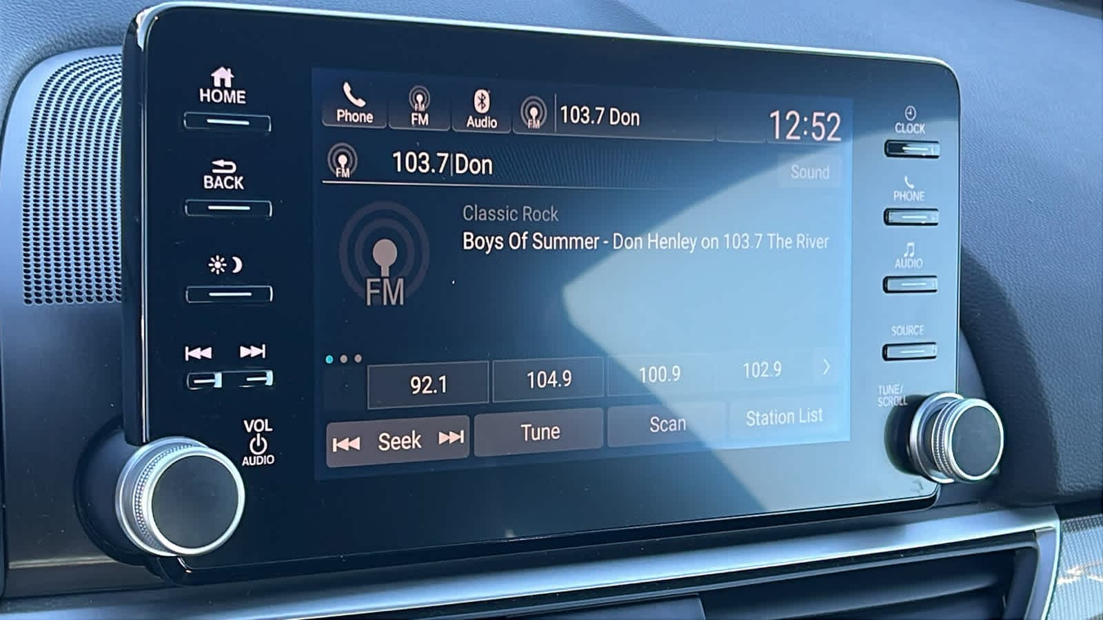 Thumbnail: 2018 Honda Accord - 15