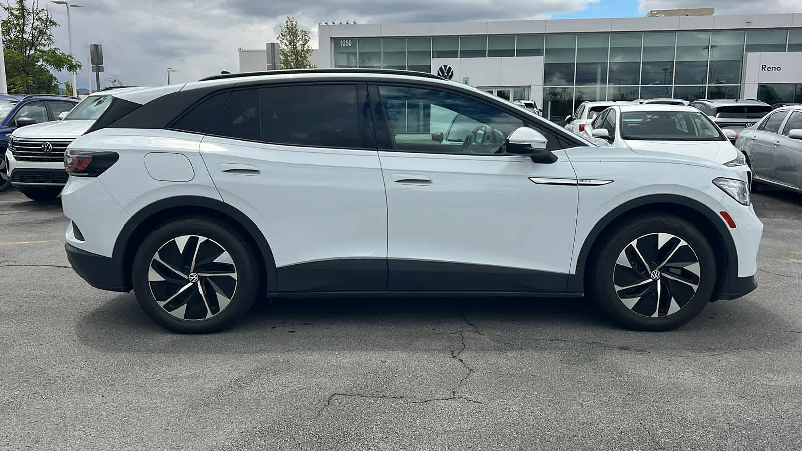Thumbnail: 2021 Volkswagen ID.4 - 4