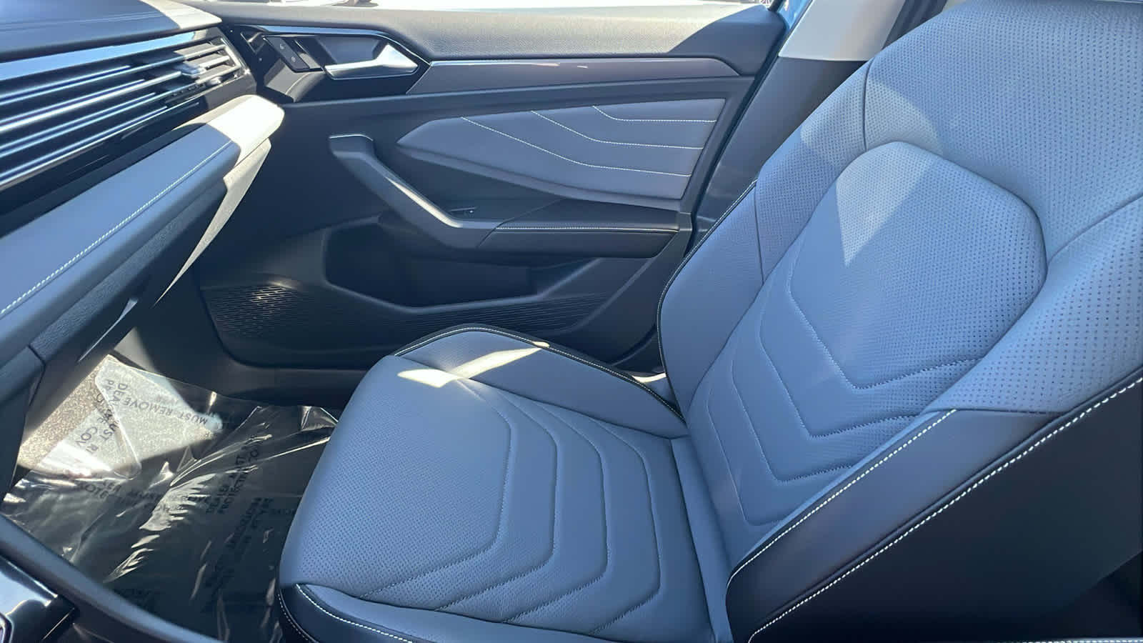 Thumbnail: 2026 Volkswagen Jetta - 12