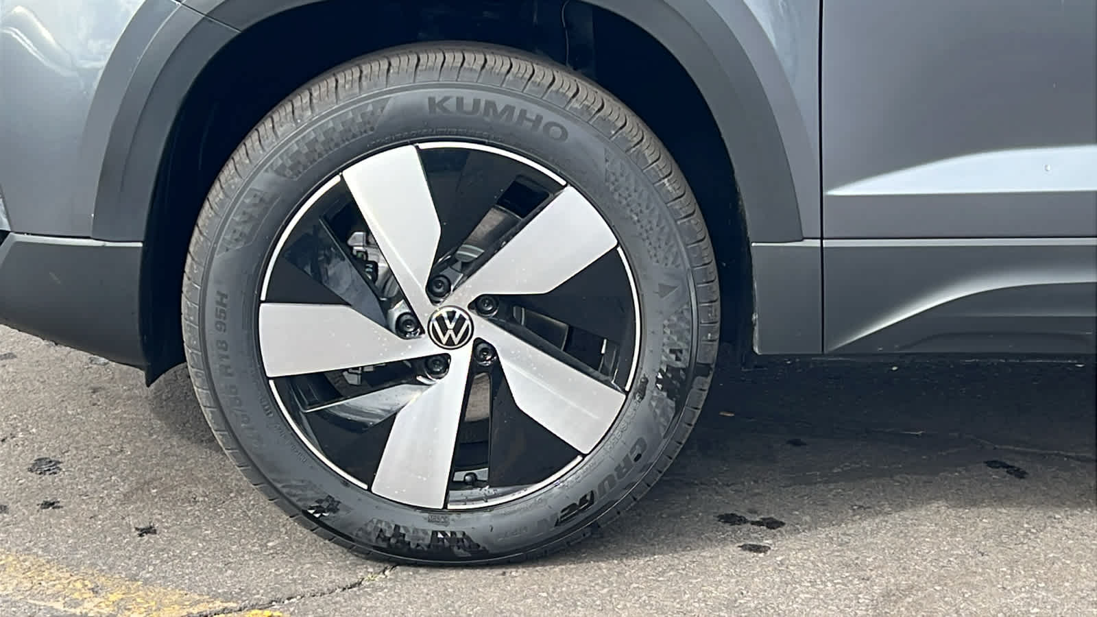 Thumbnail: 2026 Volkswagen Taos - 9