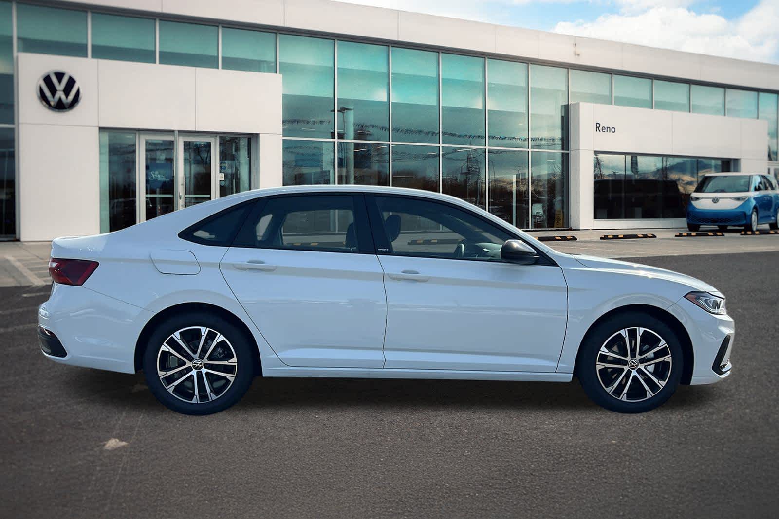 Thumbnail: 2026 Volkswagen Jetta - 4