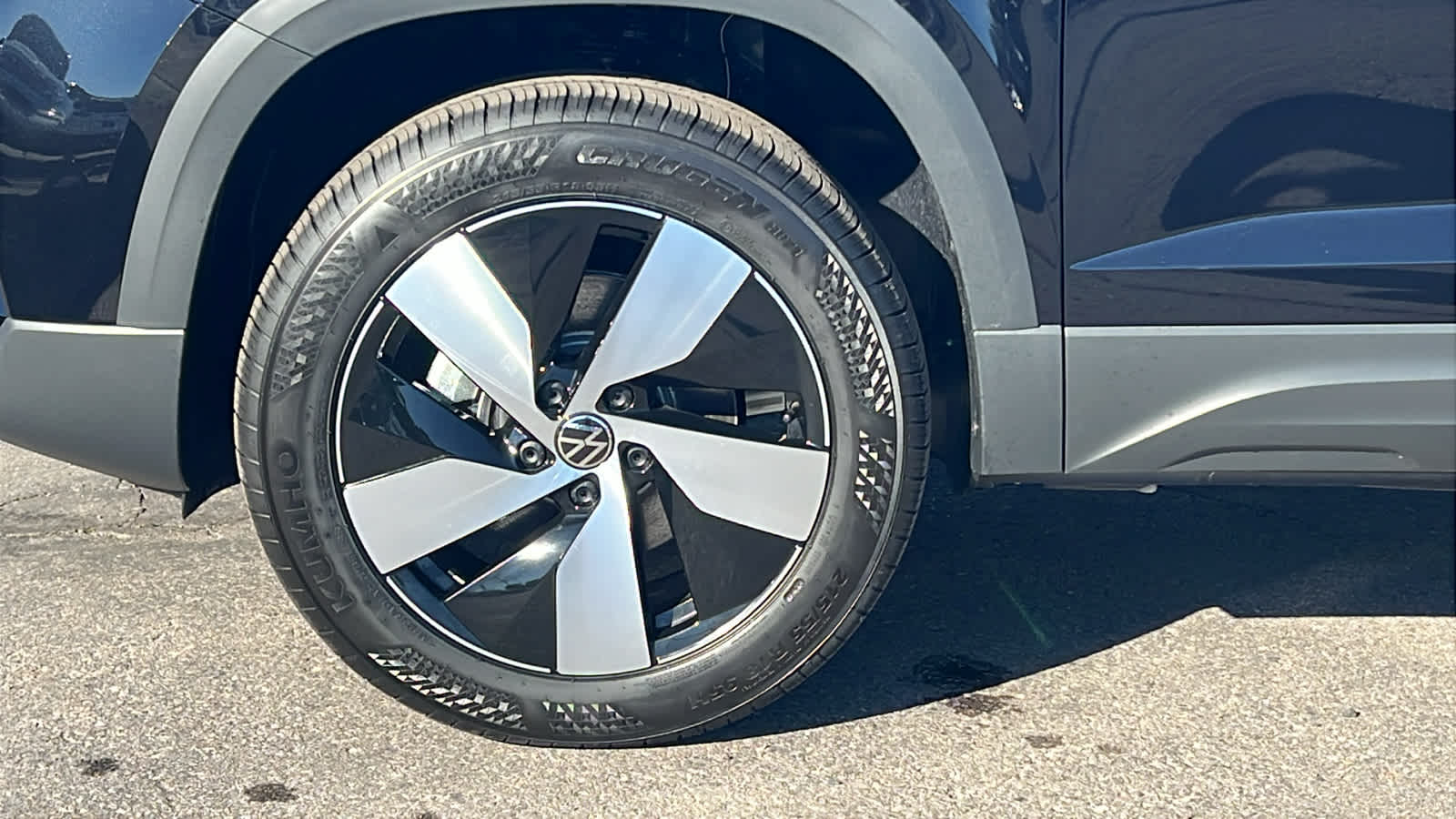 Thumbnail: 2026 Volkswagen Taos - 9