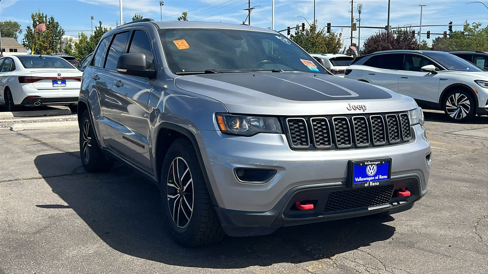 Thumbnail: 2020 Jeep Grand Cherokee - 3