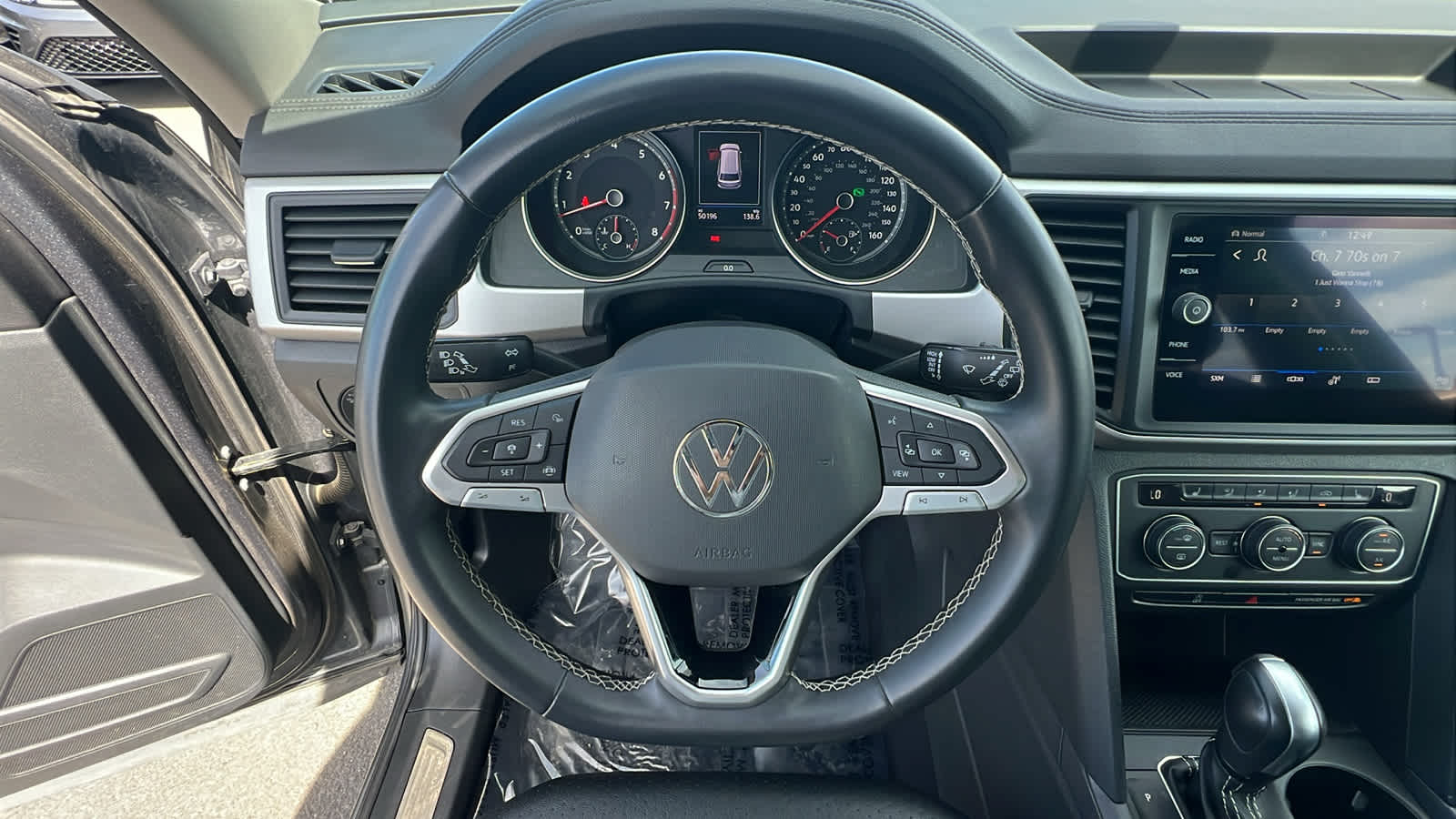 Thumbnail: 2021 Volkswagen Atlas - 18