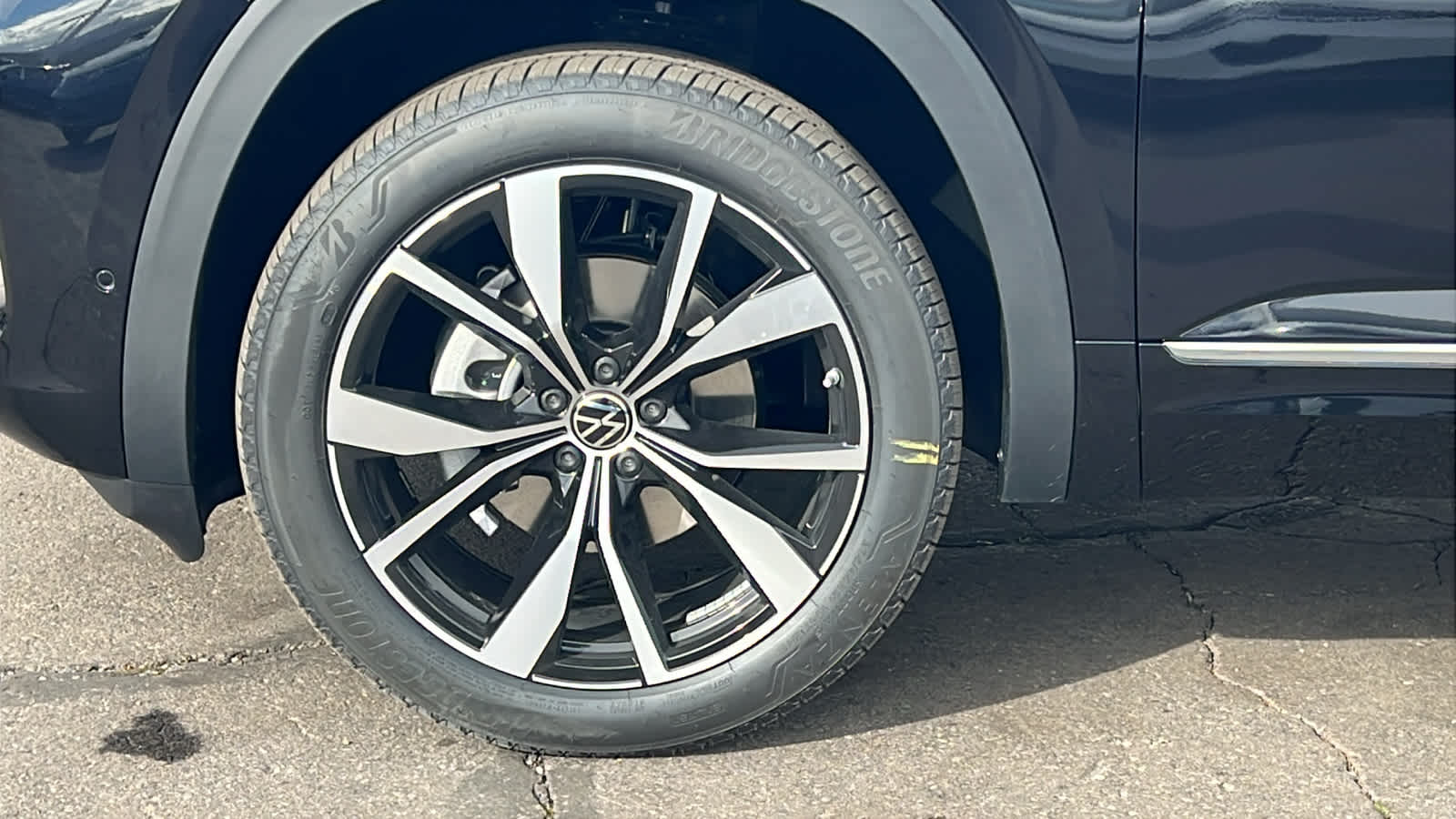 Thumbnail: 2026 Volkswagen Atlas - 9