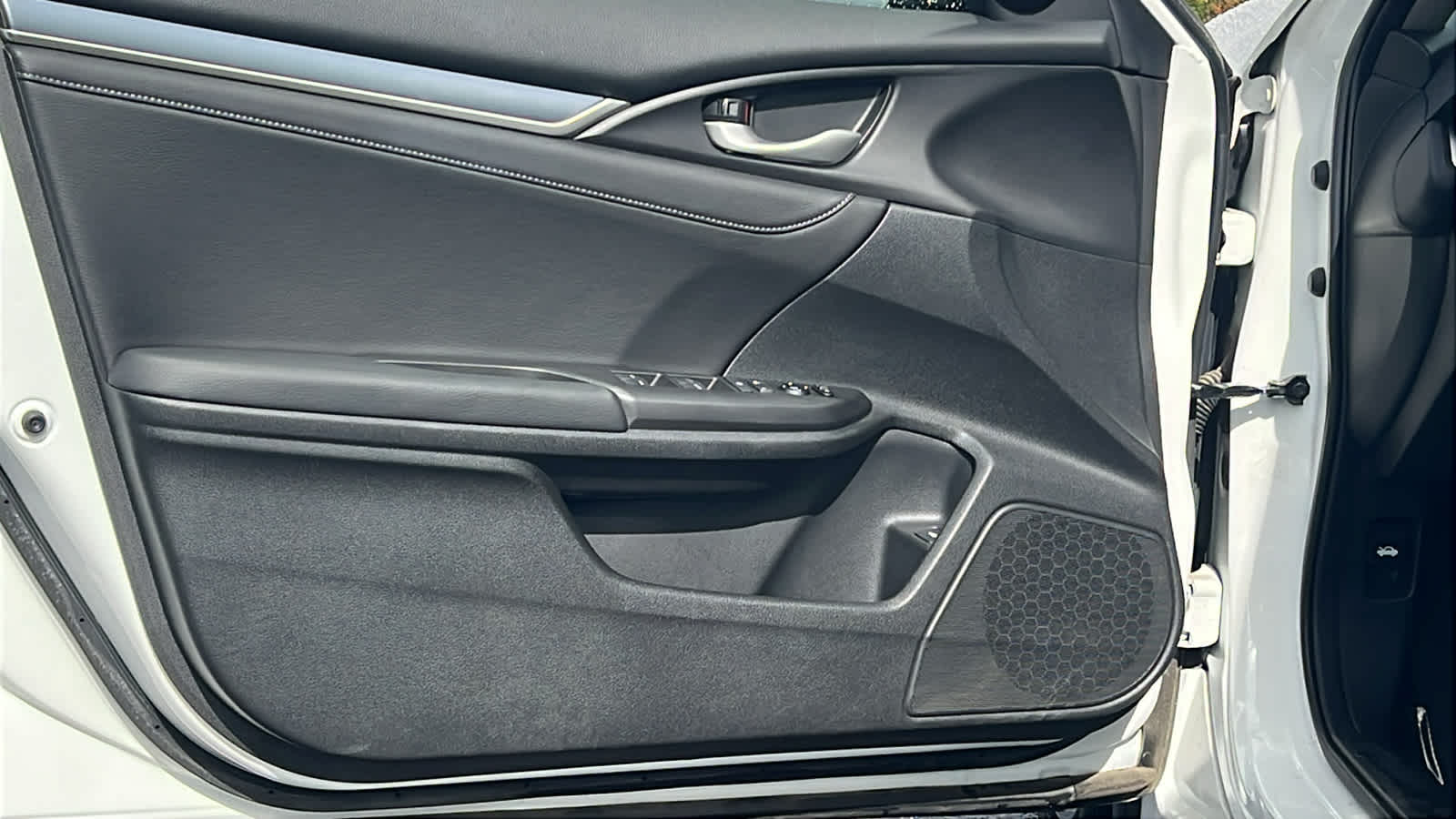 Thumbnail: 2018 Honda Civic - 23