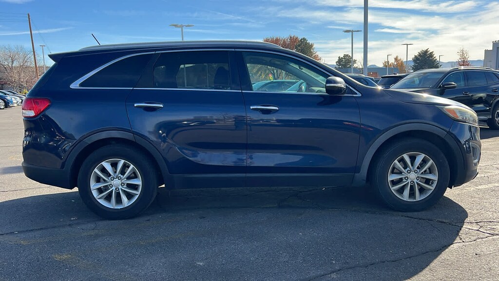 Used 2016 Kia Sorento LX SUV