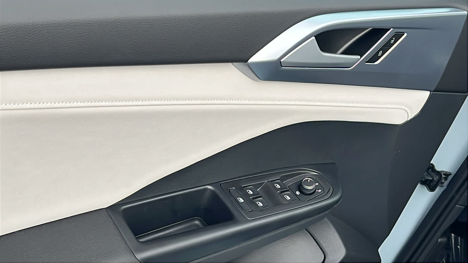 Thumbnail: 2026 Volkswagen Taos - 22