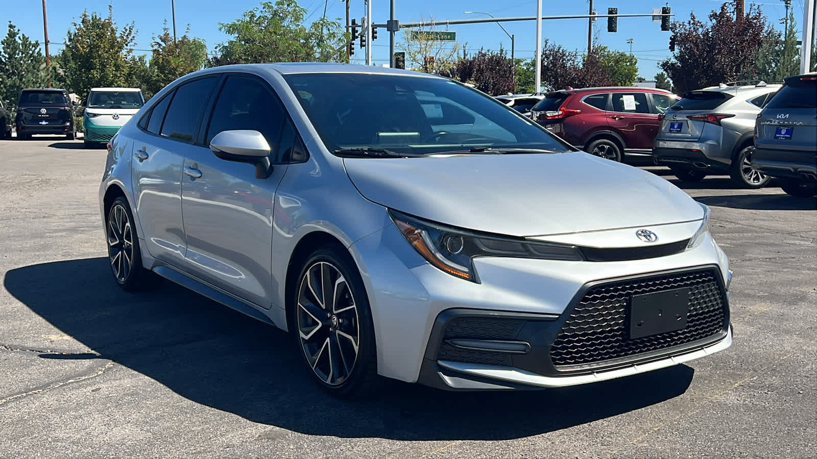 2020 Toyota Corolla SE photo 3
