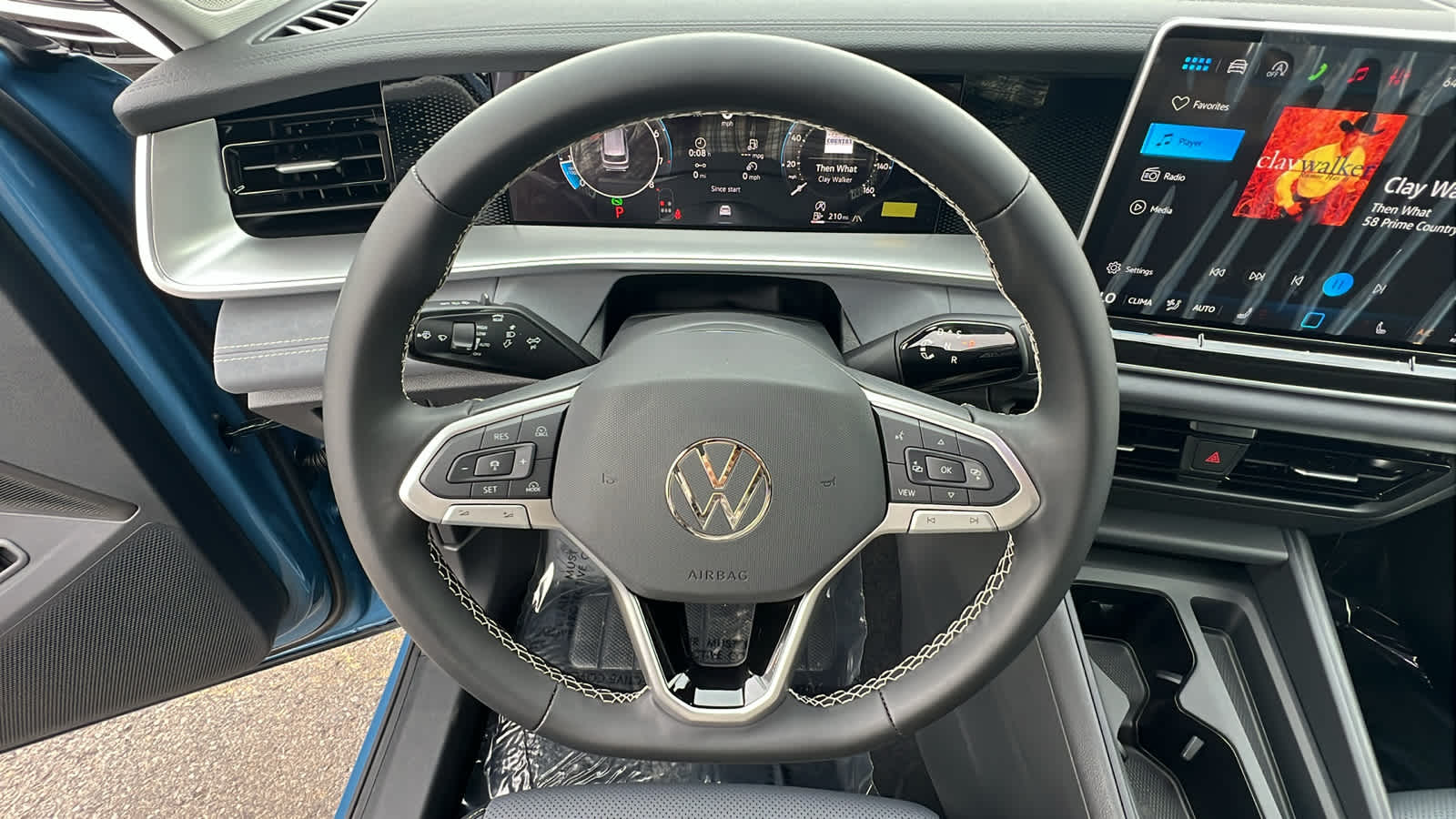 Thumbnail: 2026 Volkswagen Tiguan - 18