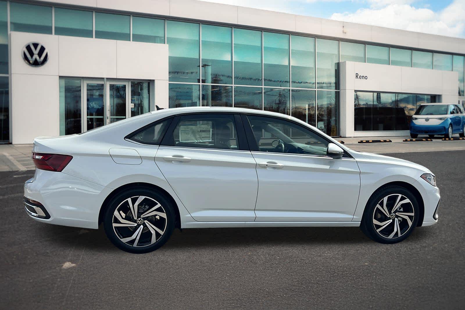 Thumbnail: 2026 Volkswagen Jetta - 4