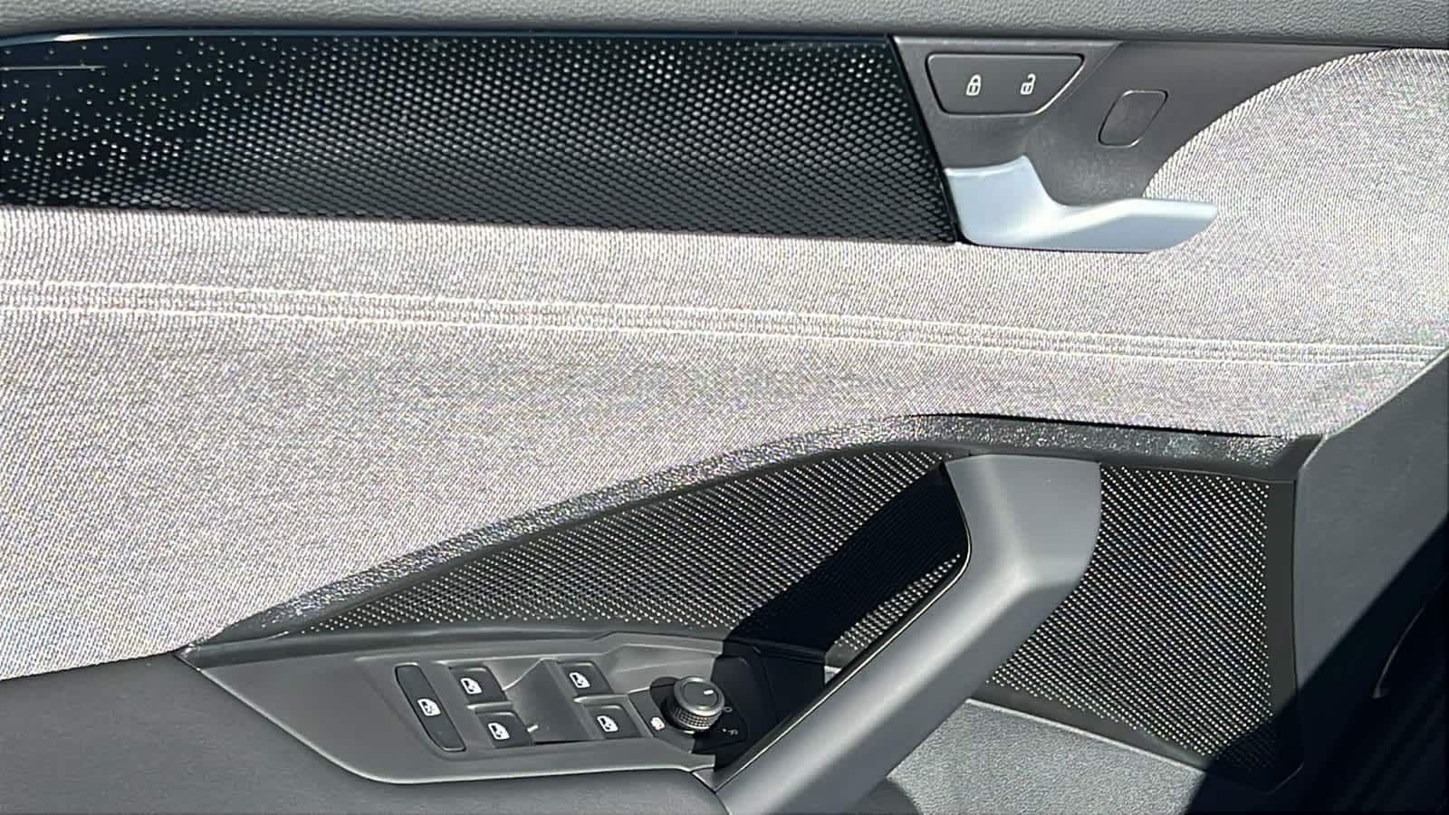 Thumbnail: 2026 Volkswagen Tiguan - 22