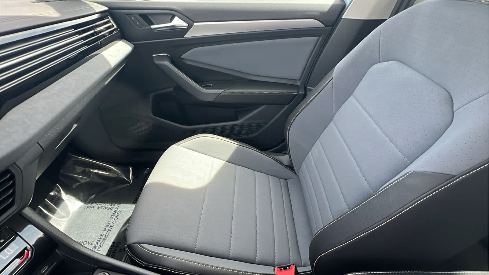 Thumbnail: 2026 Volkswagen Jetta - 12