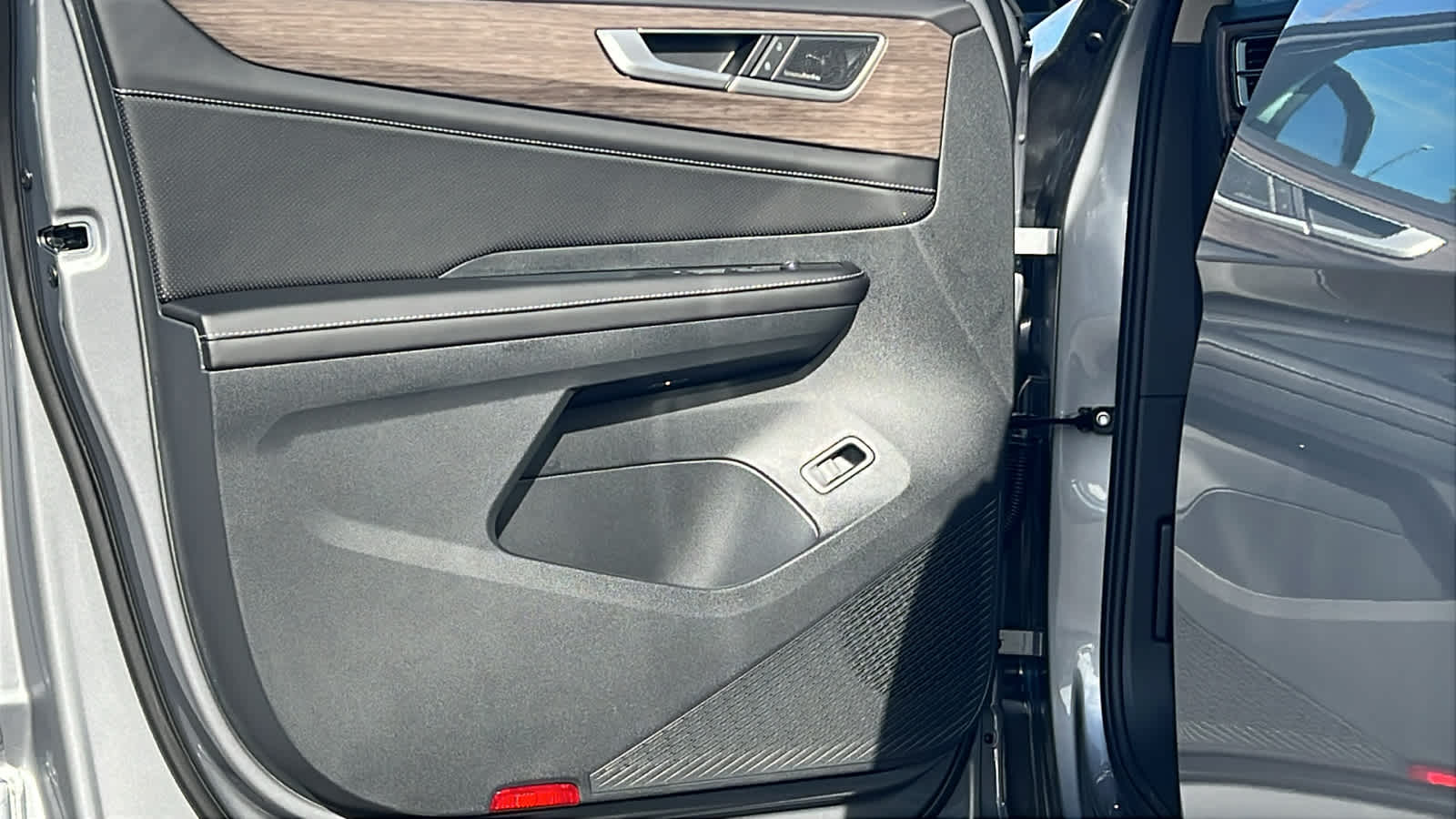 Thumbnail: 2026 Volkswagen Atlas - 23