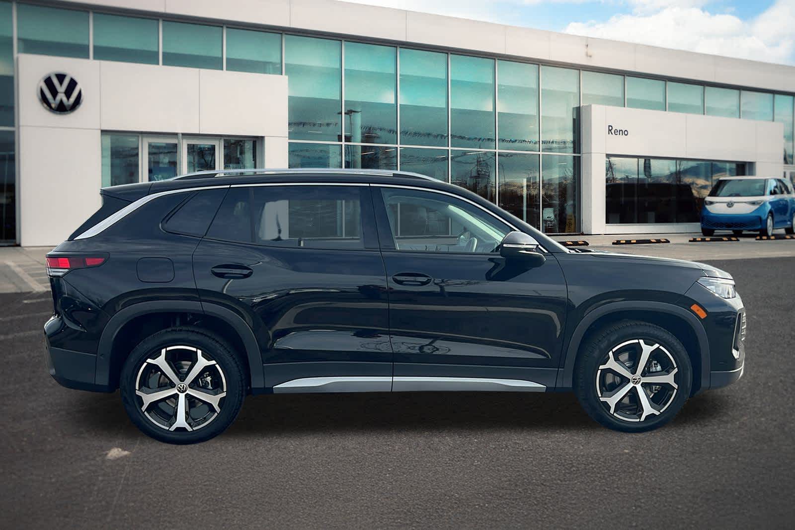 Thumbnail: 2026 Volkswagen Tiguan - 4